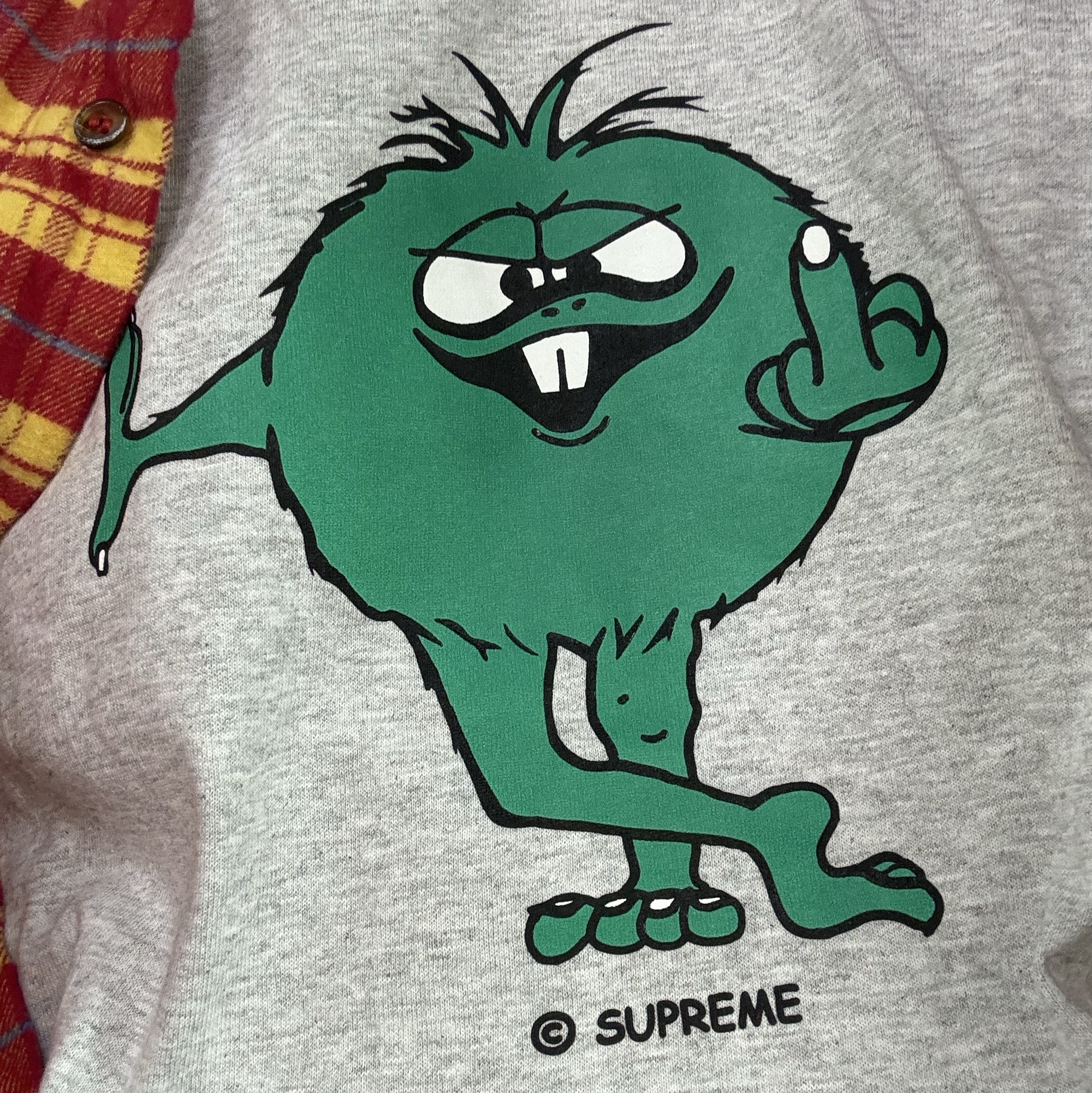 Supreme Camacho T-Shirt Ash Grey - 23FW 착용 스타일