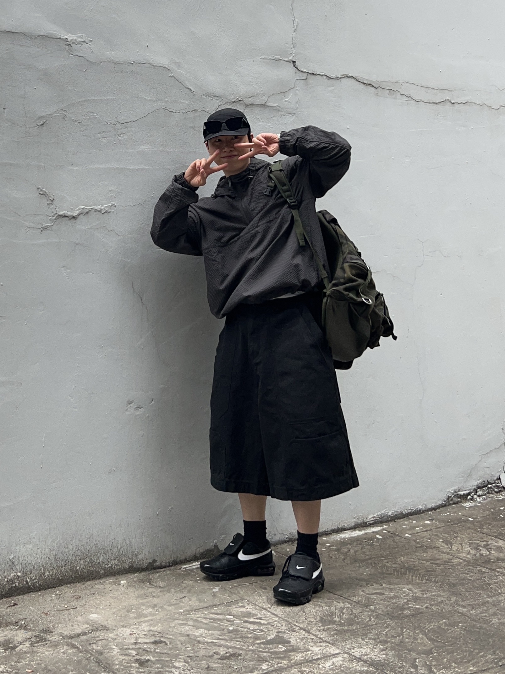 (W) Nike Air Max Plus TNPO Black 착용 스타일 - 1