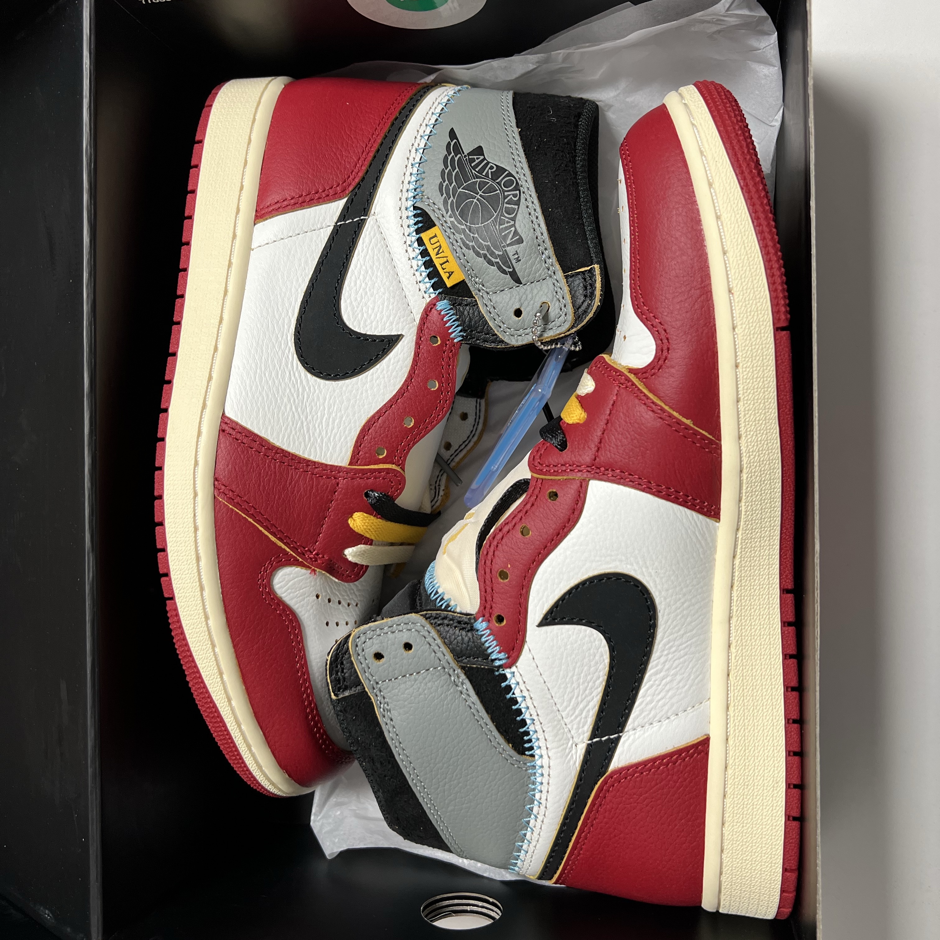 Jordan 1 x Union Retro High OG Chicago Shadow 착용 스타일 - 2