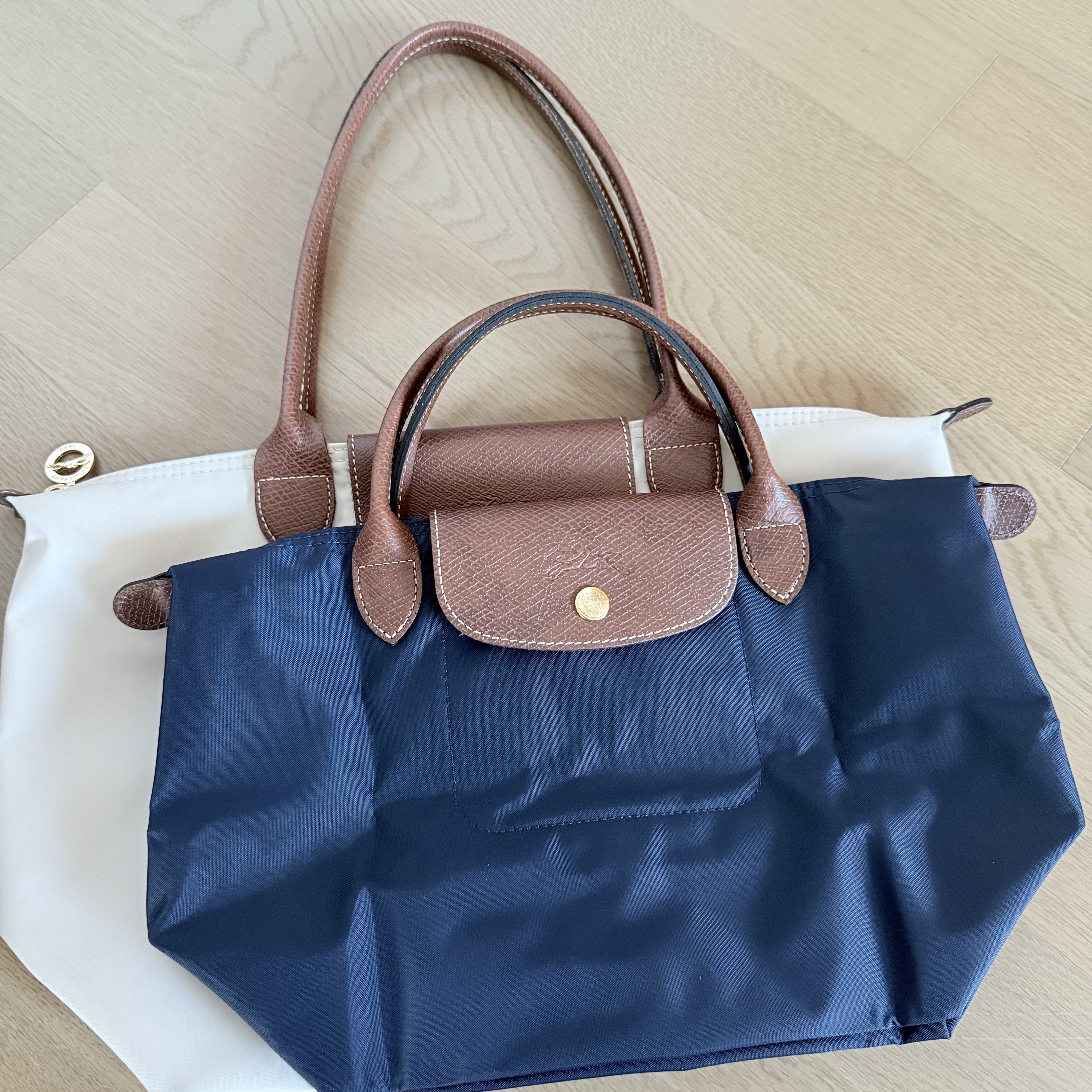 Longchamp Le Pliage Original Handbag S Navy 착용 스타일 - 2