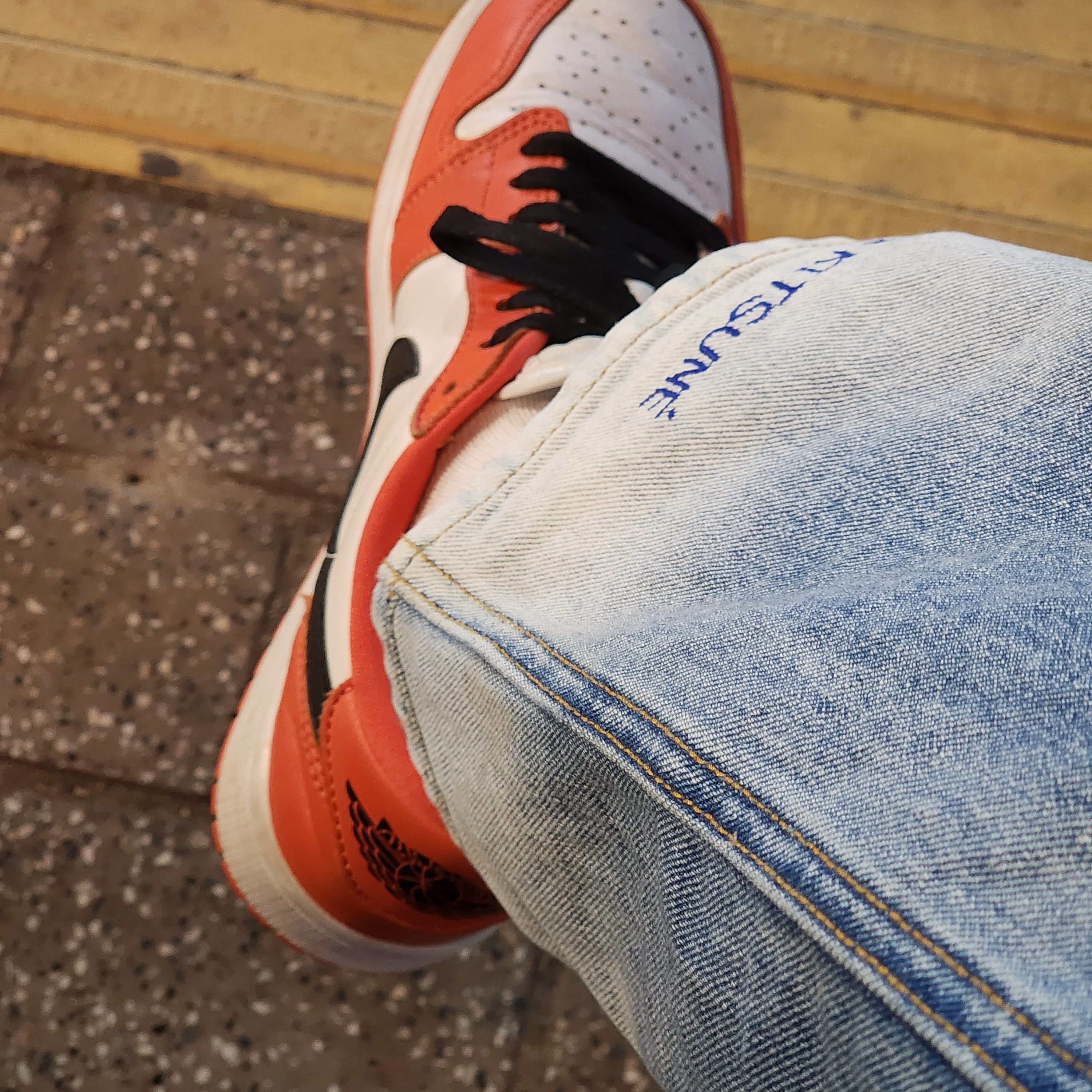 Jordan 1 Low OG Starfish 착용 스타일