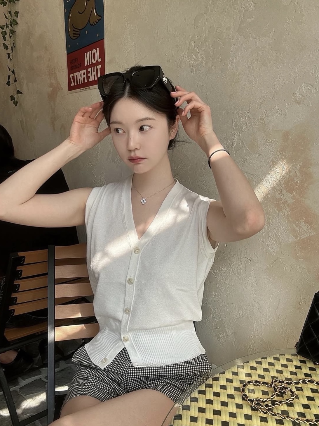 스투시 x 파타 사운드 커넥션 티셔츠 블랙, 스투시 웨이브 다이 나일론 쇼츠 블랙 착용 스타일 - 6