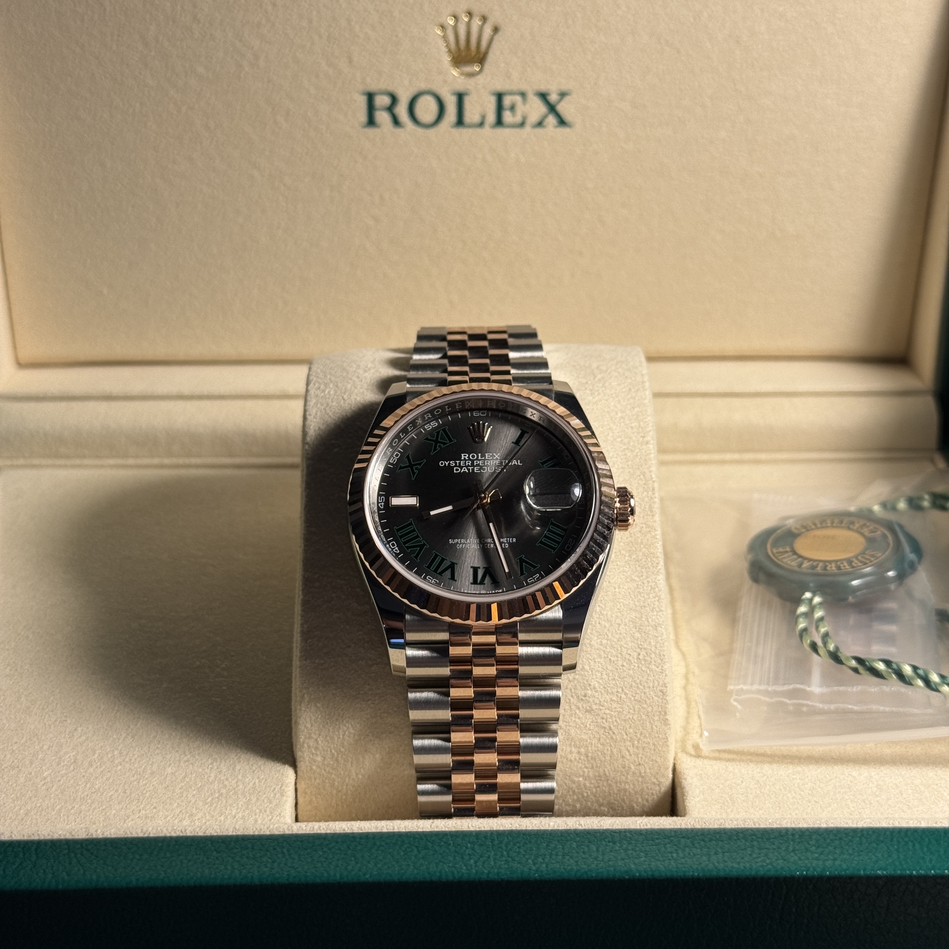 Rolex Datejust 36mm 126231 Slate Roman Jubilee 착용 스타일