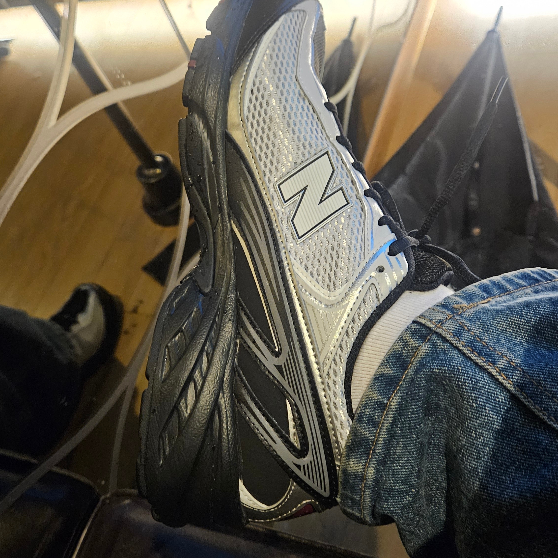 New Balance 509 Black Gray 착용 스타일