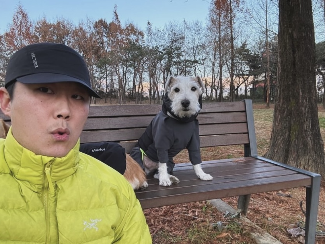 Arc'teryx Norvan Cap Black, Arc'teryx Thorium Hoody Lampyre 착용 스타일 - 1