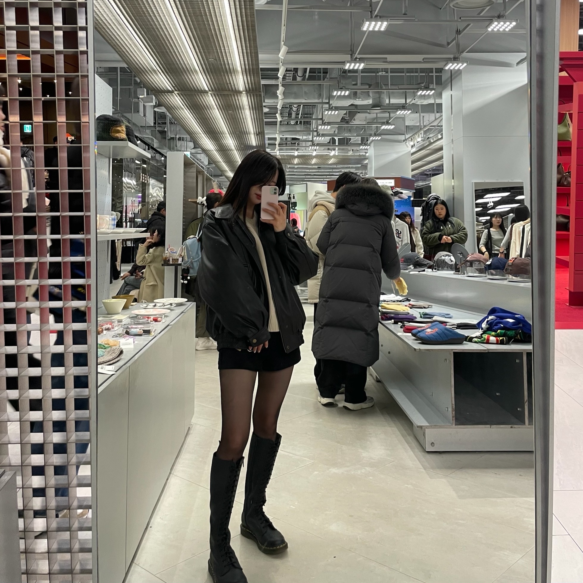 (W) 닥터마틴 1B60 부츠 블랙 착용 스타일