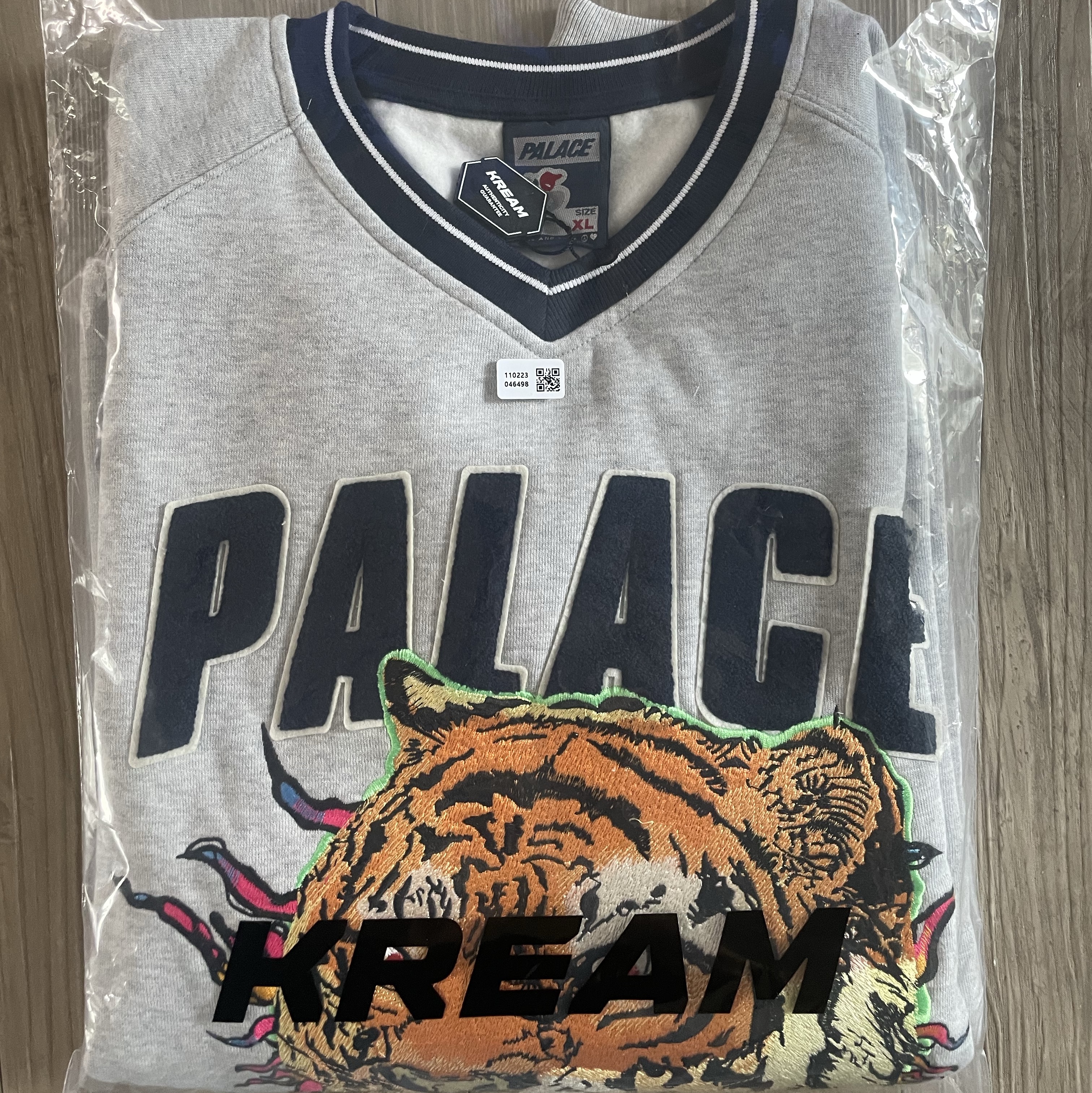 Palace Tora Tora Crew Grey Marl - 25SS 착용 스타일 - 3