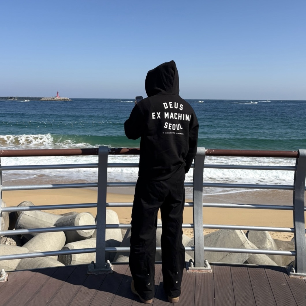 Deus Ex Machina Seoul College Hooded Jacket Black, Timberland Premium 6 inch Waterproof Boot Wheat Nubuck - Wide 착용 스타일 - 2