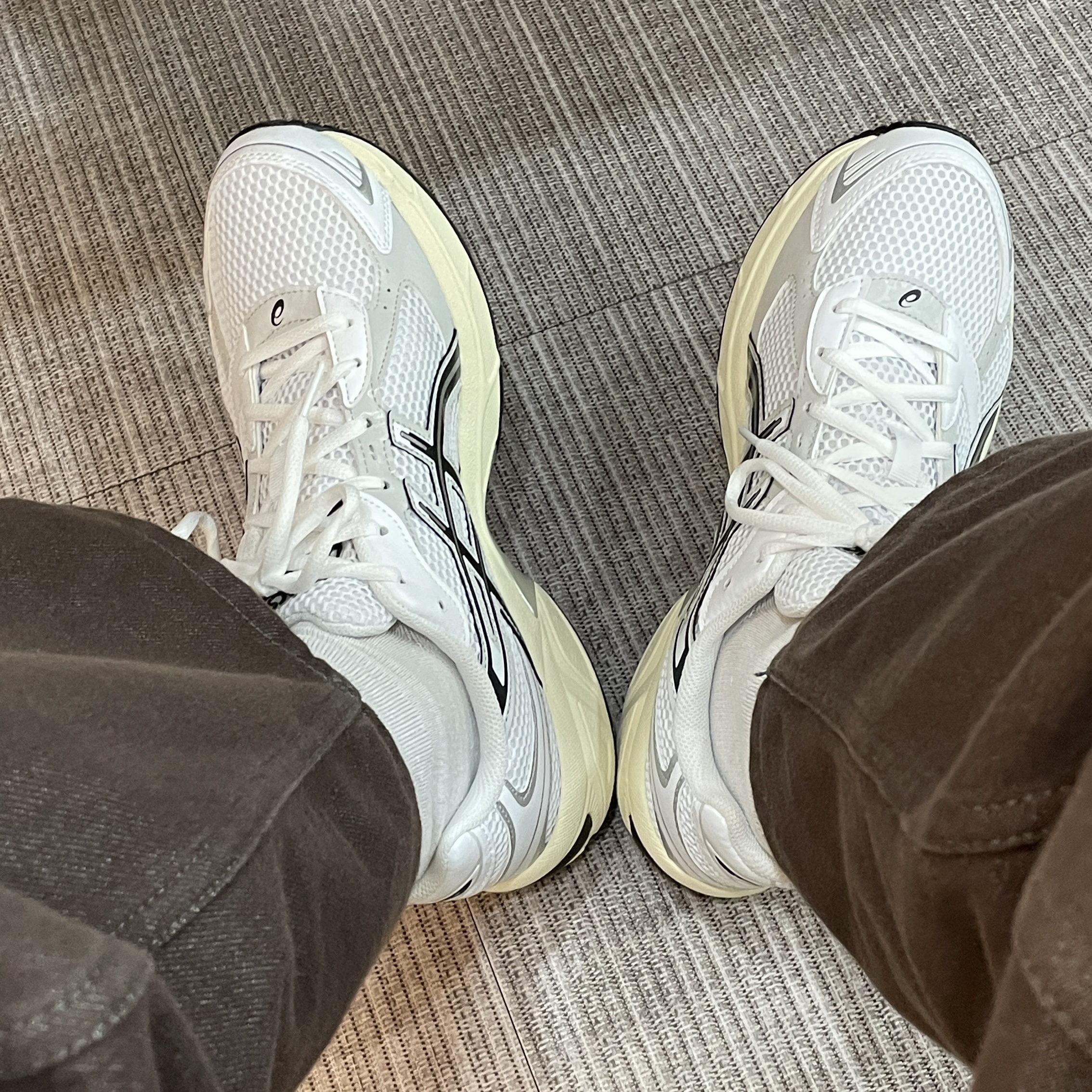 Asics Gel-1130 White Cloud Grey 착용 스타일 - 1