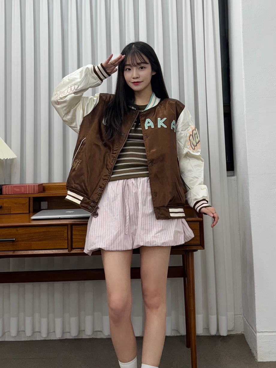 (W) 나이키 나오미 오사카 바시티 패딩 재킷 카카오 와우, (W) 아디다스 태권도 메이 오프 화이트 서플라이어 컬러 착용 스타일 - 1