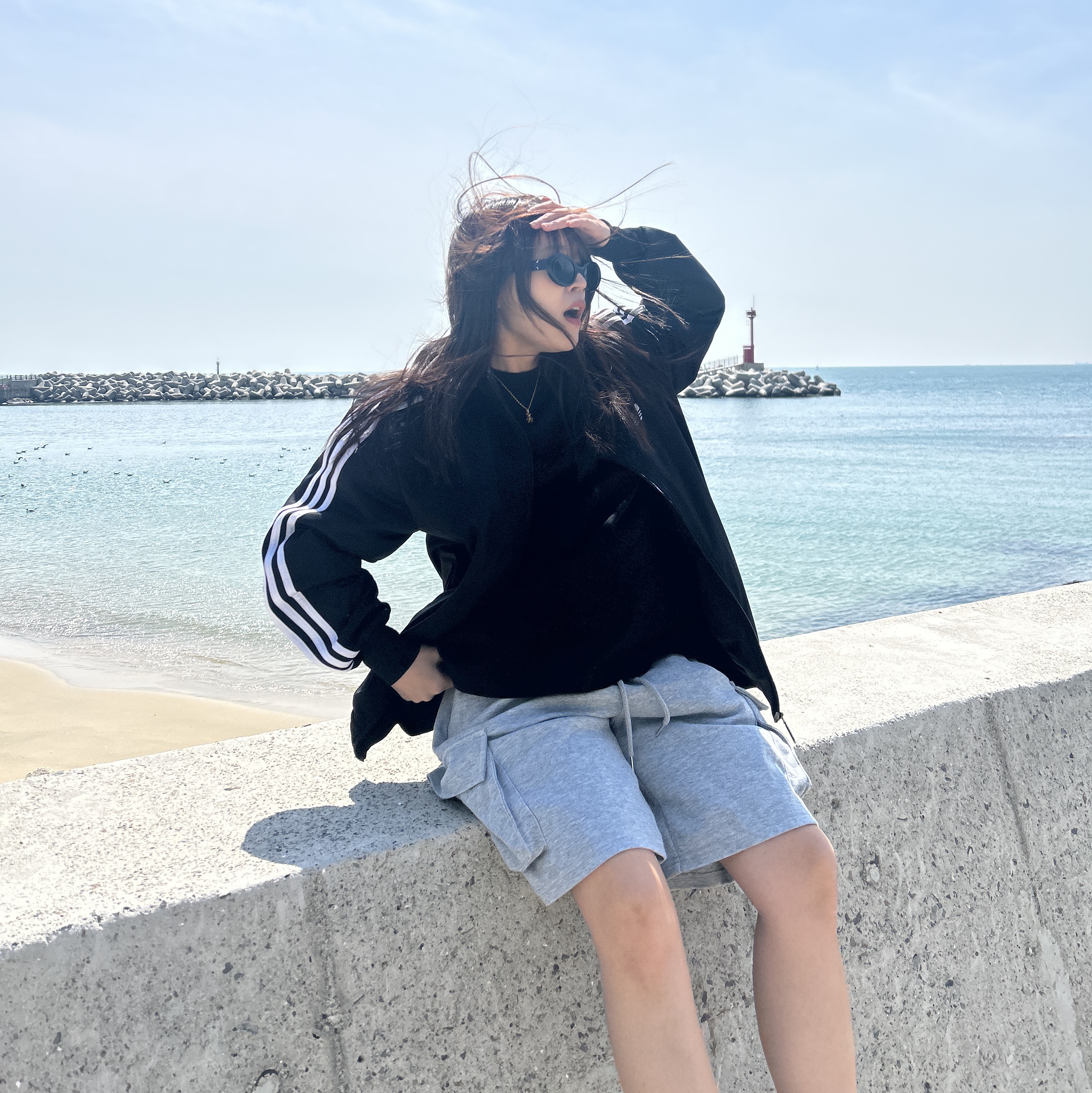 Maison Mihara Yasuhiro Blakey OG Sole Canvas Low-top Sneakers Black White, Adidas Adicolor Classics Firebird Track Top Black - KR Sizing 착용 스타일 - 2