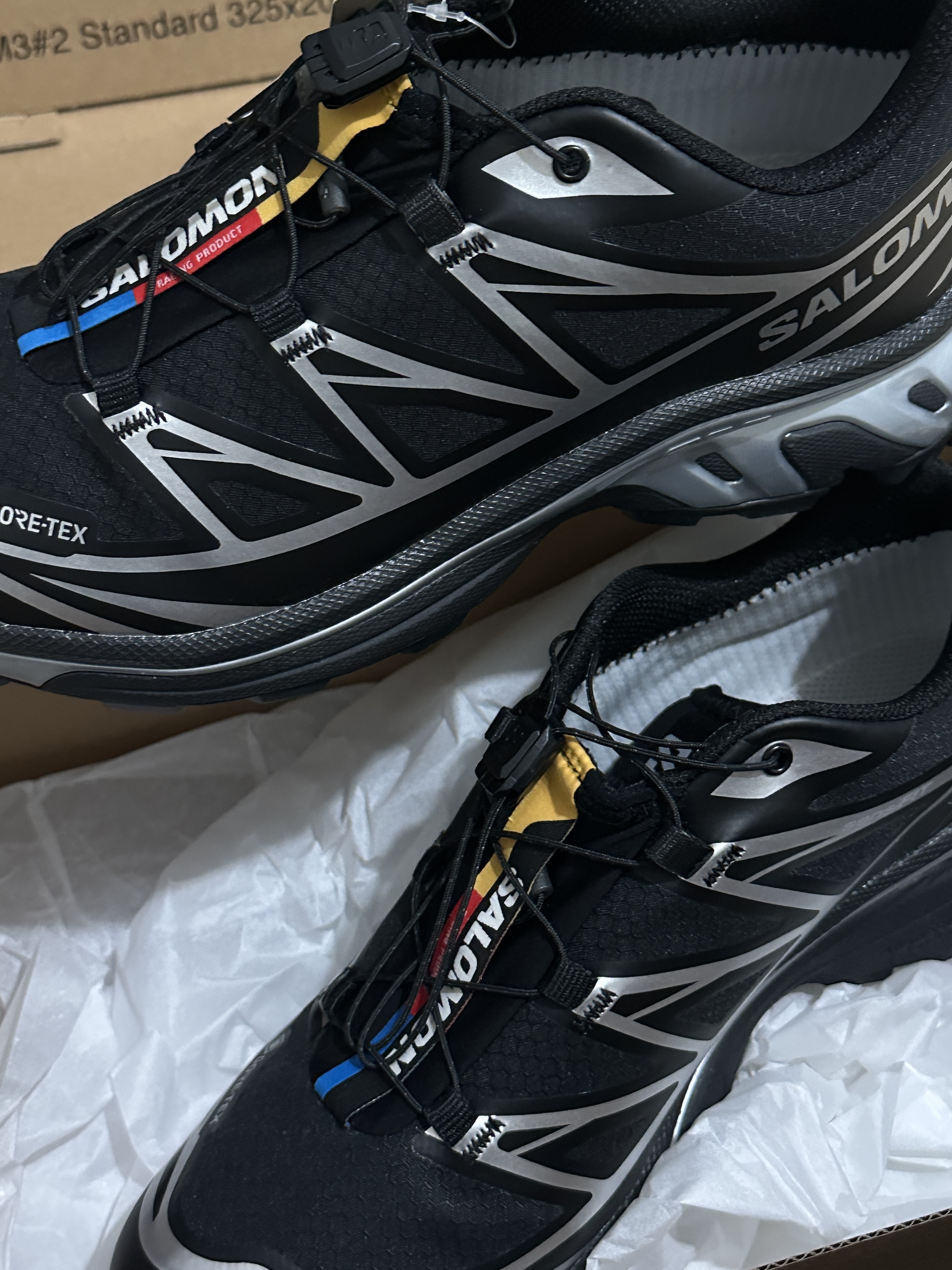 Salomon XT-6 GTX Black Silver 착용 스타일