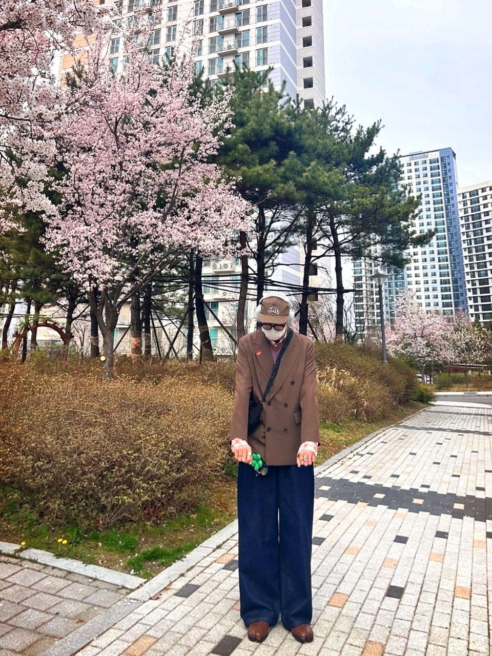 메종 마르지엘라 슬립온 타비 슈즈 넛멕, 타이맥스 x MM6 메종 마르지엘라 링 디지털 워치 스테인리스 스틸 착용 스타일 - 3