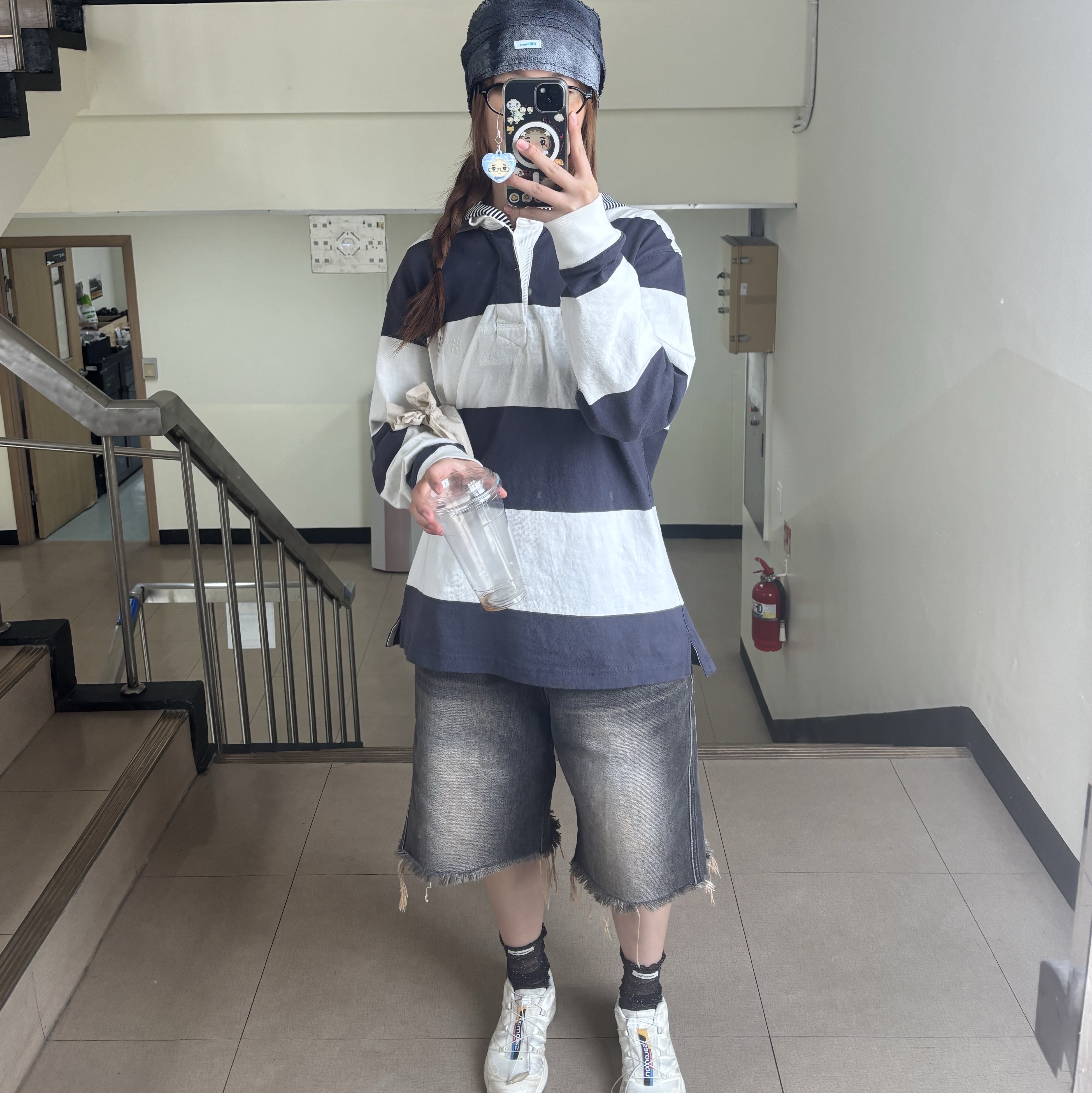 Uniqlo x JW Anderson Oversized Rugger Stripe Polo Shirt Navy - KR, Salomon XT-6 ADV White 착용 스타일