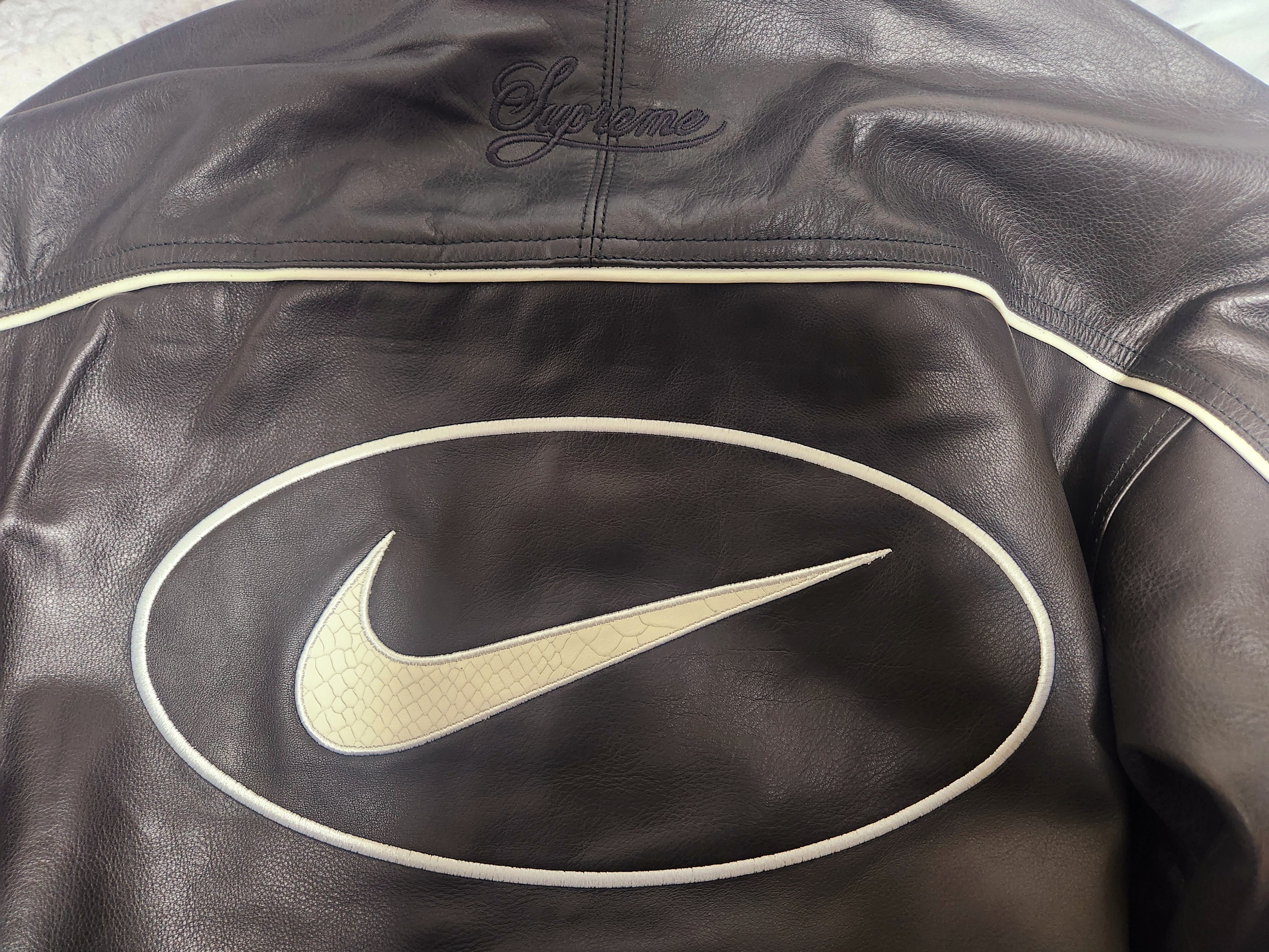 Supreme x Nike Leather Varsity Jacket Black - 25SS 착용 스타일