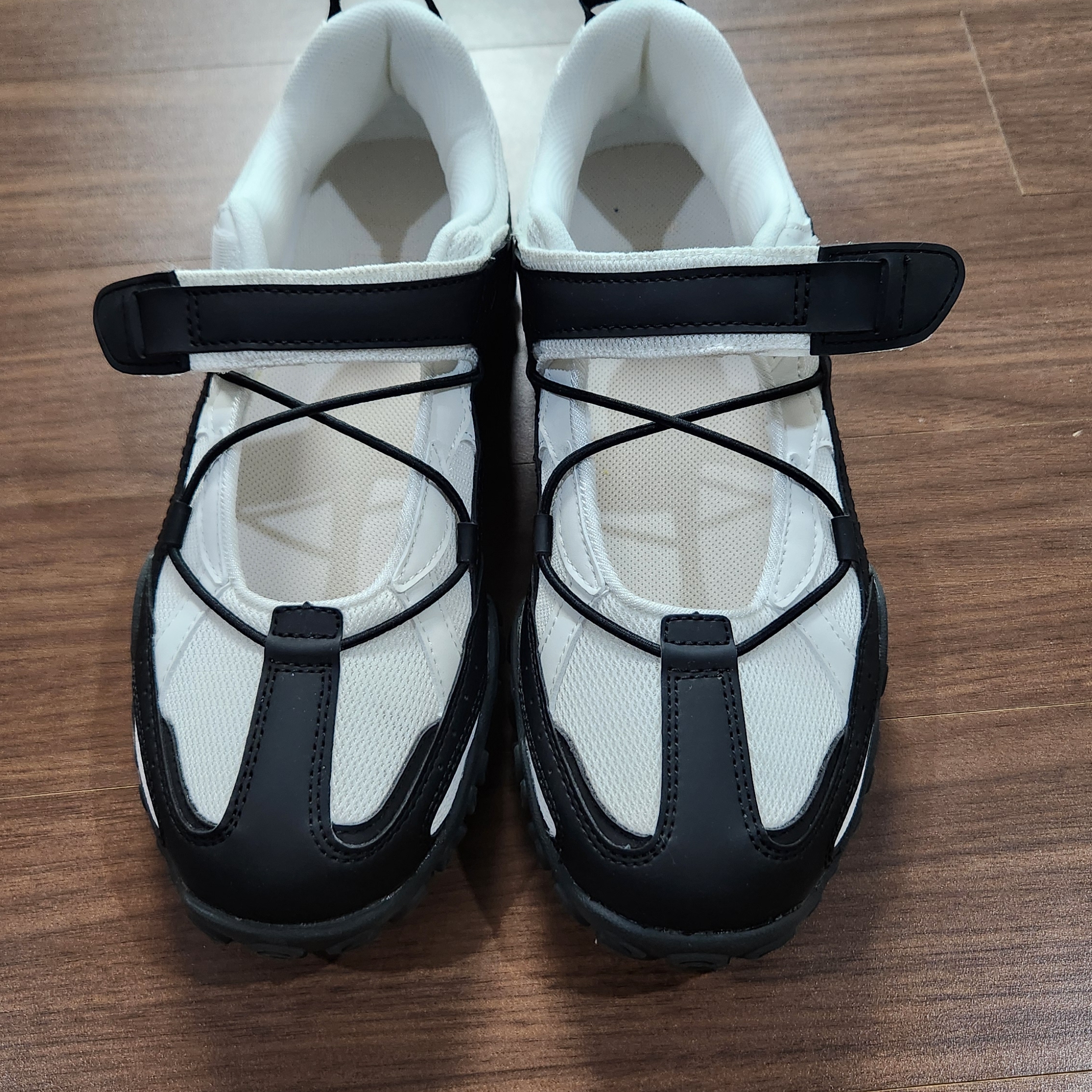 [6% 적립] FILA Echappe Velcro Maryjane Black 착용 스타일