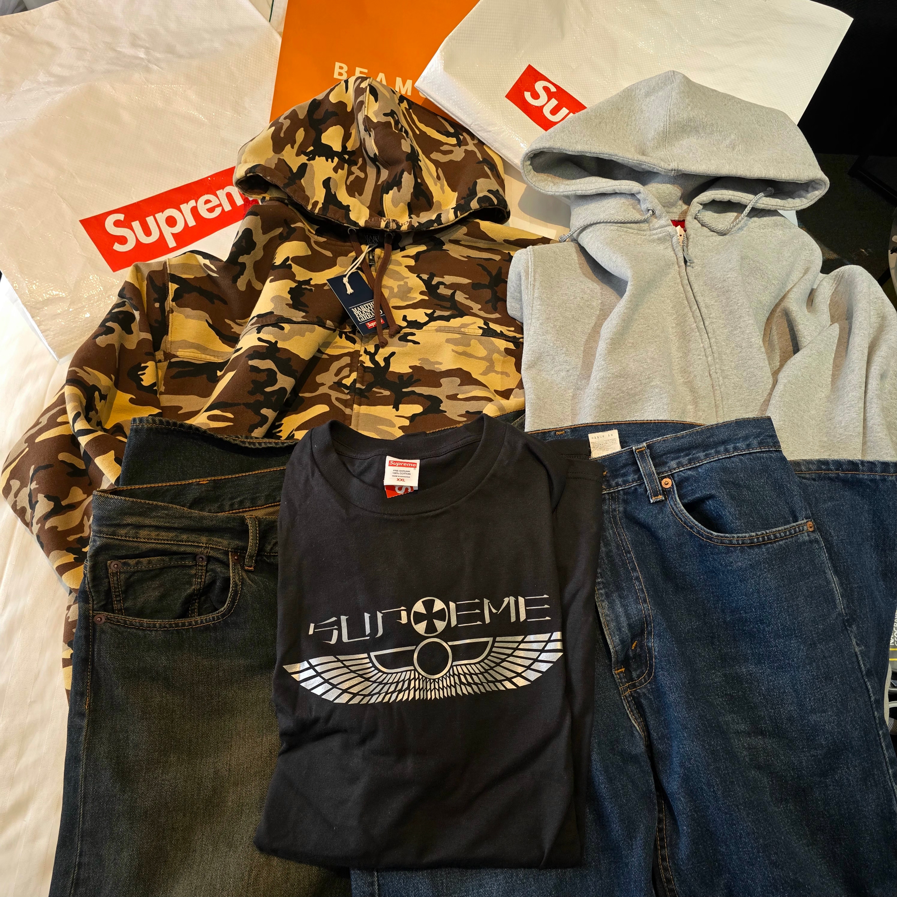 Supreme Work Zip Up Hooded Sweatshirt Heather Grey - 25SS, Supreme x Marithe Francois Girbaud Zip Up Hooded Sweatshirt Camo - 25SS 착용 스타일
