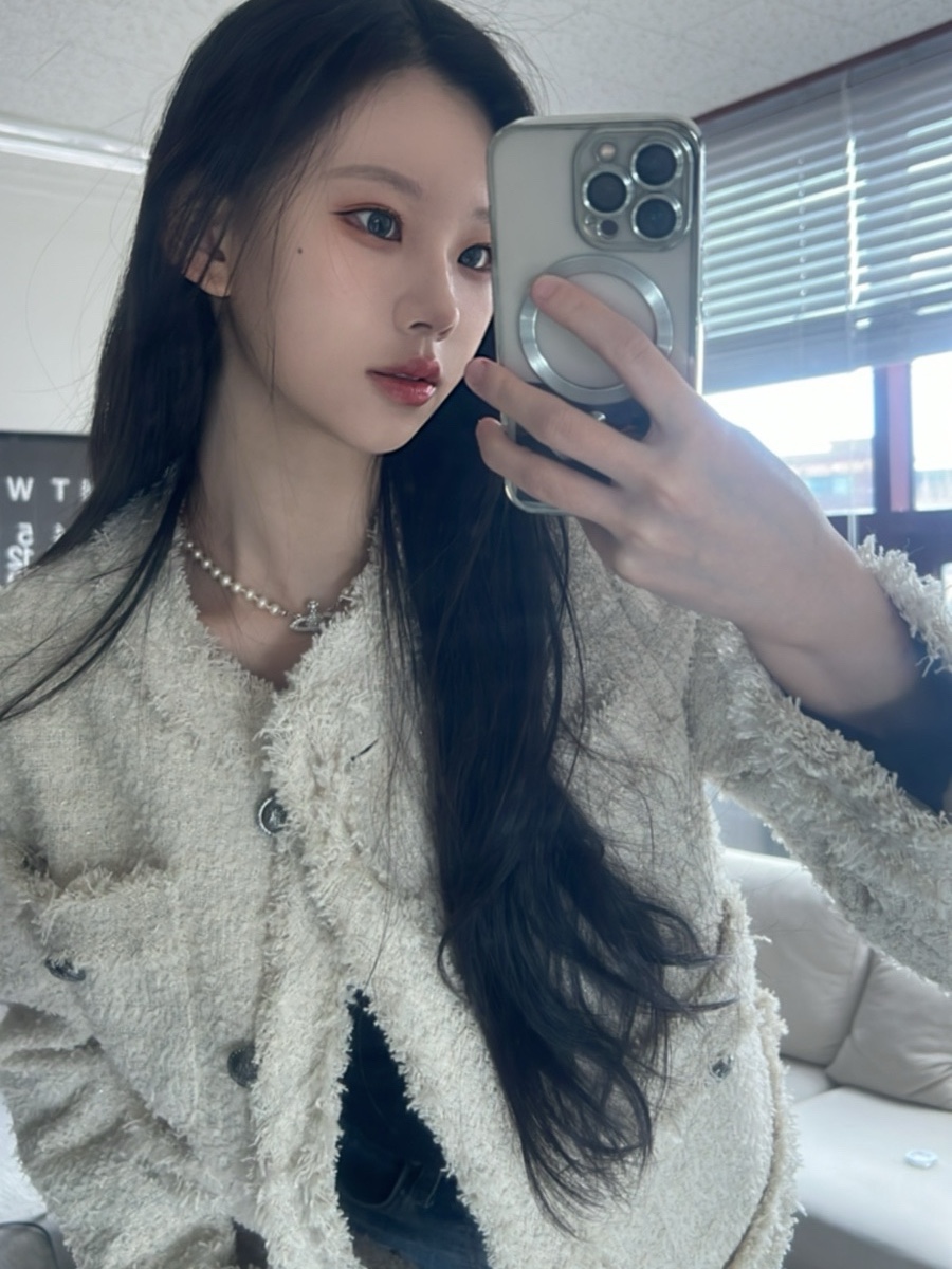 비비안 웨스트우드 미니 바스 릴리프 초커 실버 착용 스타일