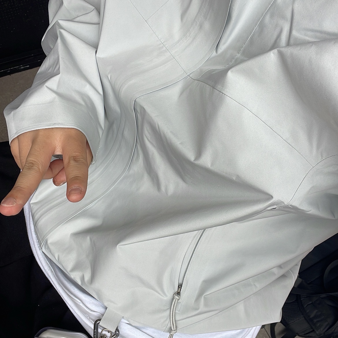 Nike ACG Storm-Fit ADV Cascade Rains Full Zip Jacket Photon Dust - Asia 착용 스타일 - 1