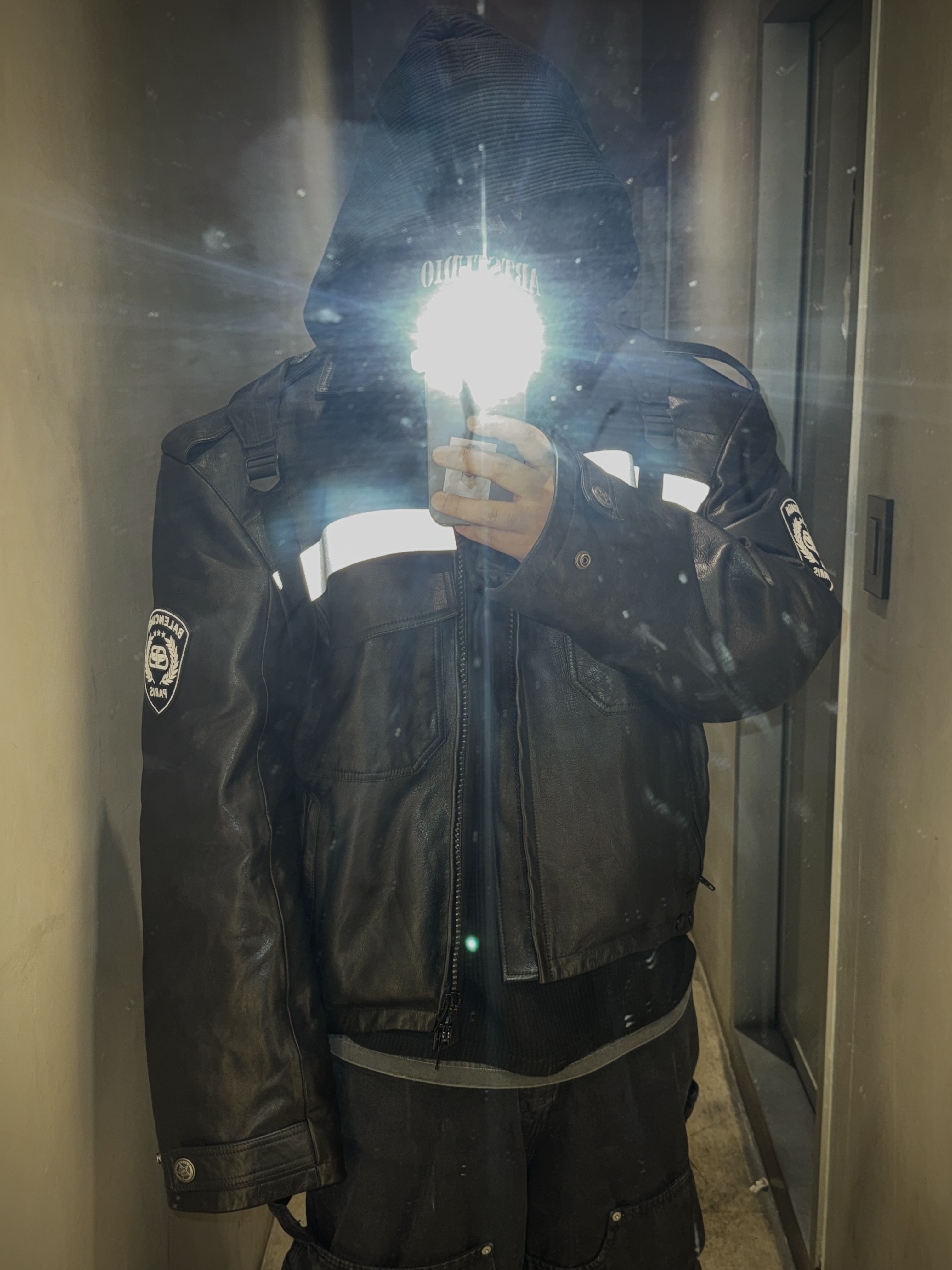 Balenciaga Paris Uniform Jacket Black 착용 스타일