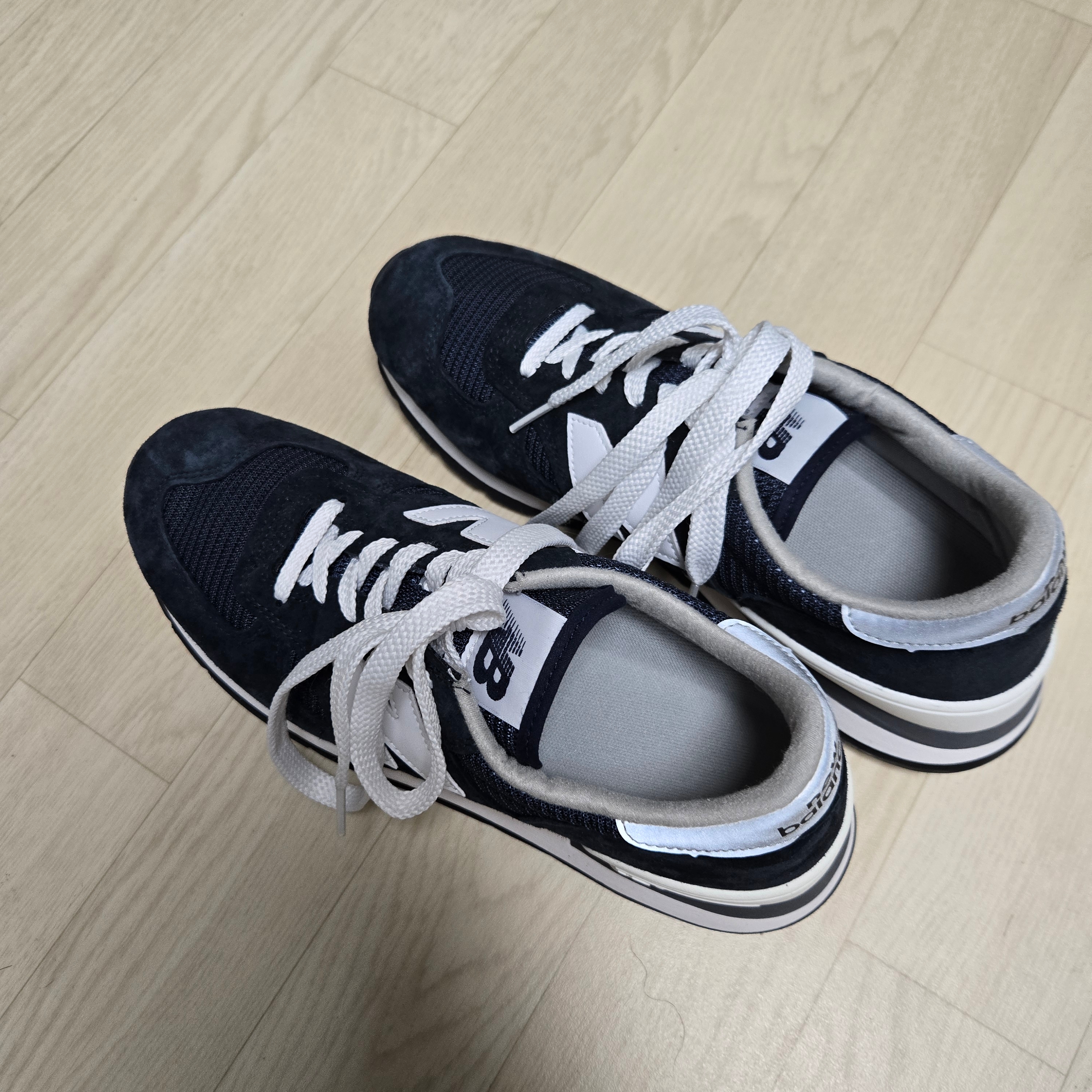 New Balance 990v1 Made in USA Navy 착용 스타일