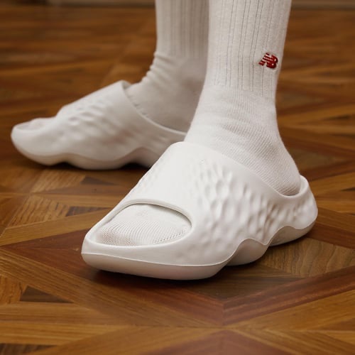 New Balance Fresh Foam MRSHN Paper White 착용 스타일 - 1