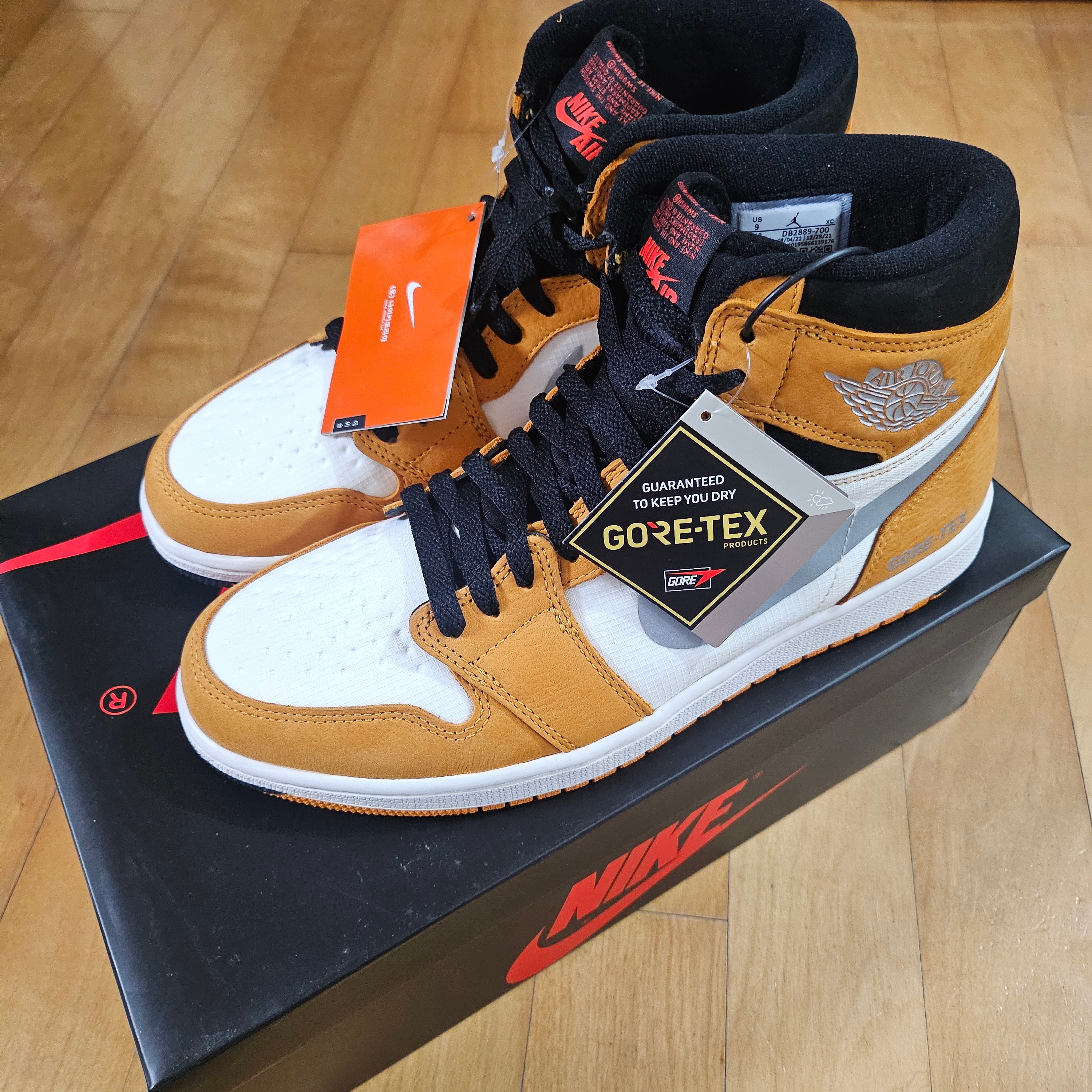 Jordan 1 Element Gore-Tex Light Curry 착용 스타일 - 3