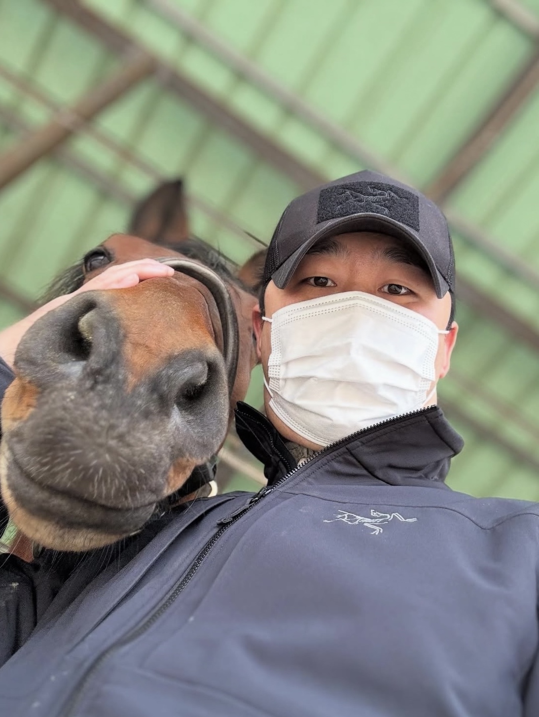 아크테릭스 리프 백 캡 Gen2 블랙, 아크테릭스 감마 MX 팬츠 블랙 착용 스타일 - 7