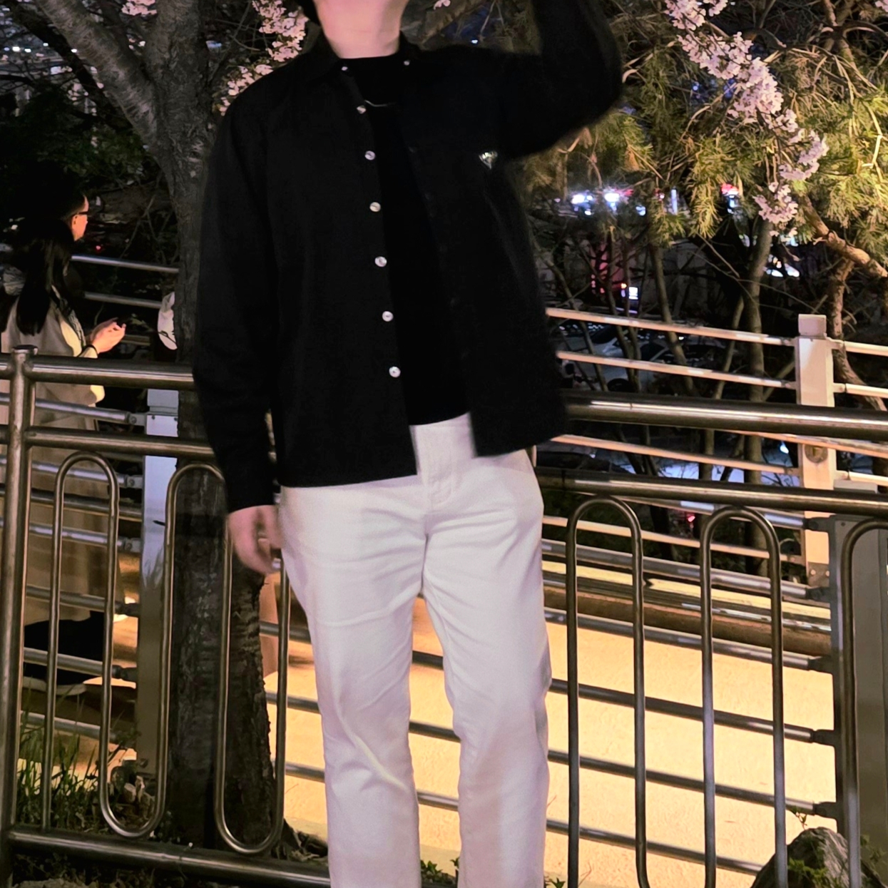 Prada Re-Nylon Shirt Black, Moncler Logo Sweatshirt Black - 22SS 착용 스타일