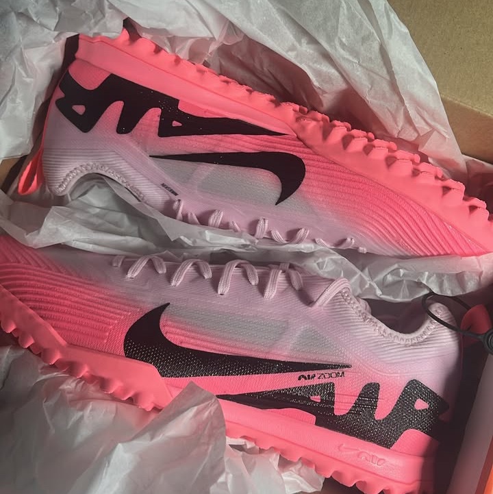 Nike Zoom Mercurial Vapor 15 Pro TF Pink Foam Black 착용 스타일