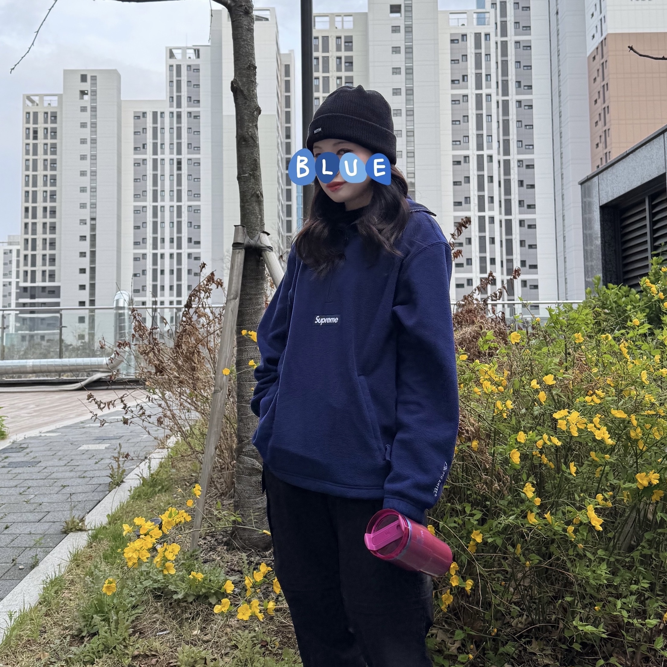 Supreme Polartec Facemask Half Zip Hooded Sweatshirt Navy - 24FW, Stanley The Valentine's Day Quencher H2.0 Flowstate Tumbler 20 oz. Berry Truffle 착용 스타일