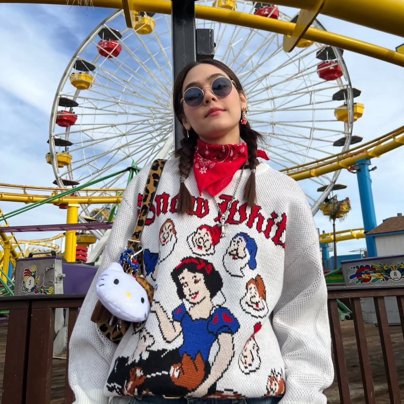 Supreme Snow White Sweater White - 24FW 착용 스타일 - 7