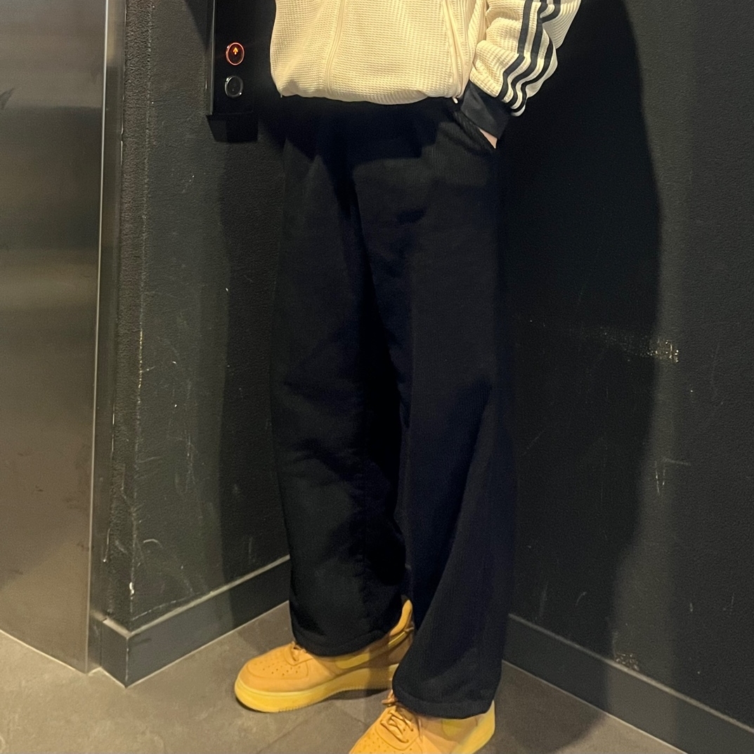 Nike Air Force 1 '07 WB Flax, Adidas Waffle Beckenbauer Track Top Wonder White - KR Sizing 착용 스타일