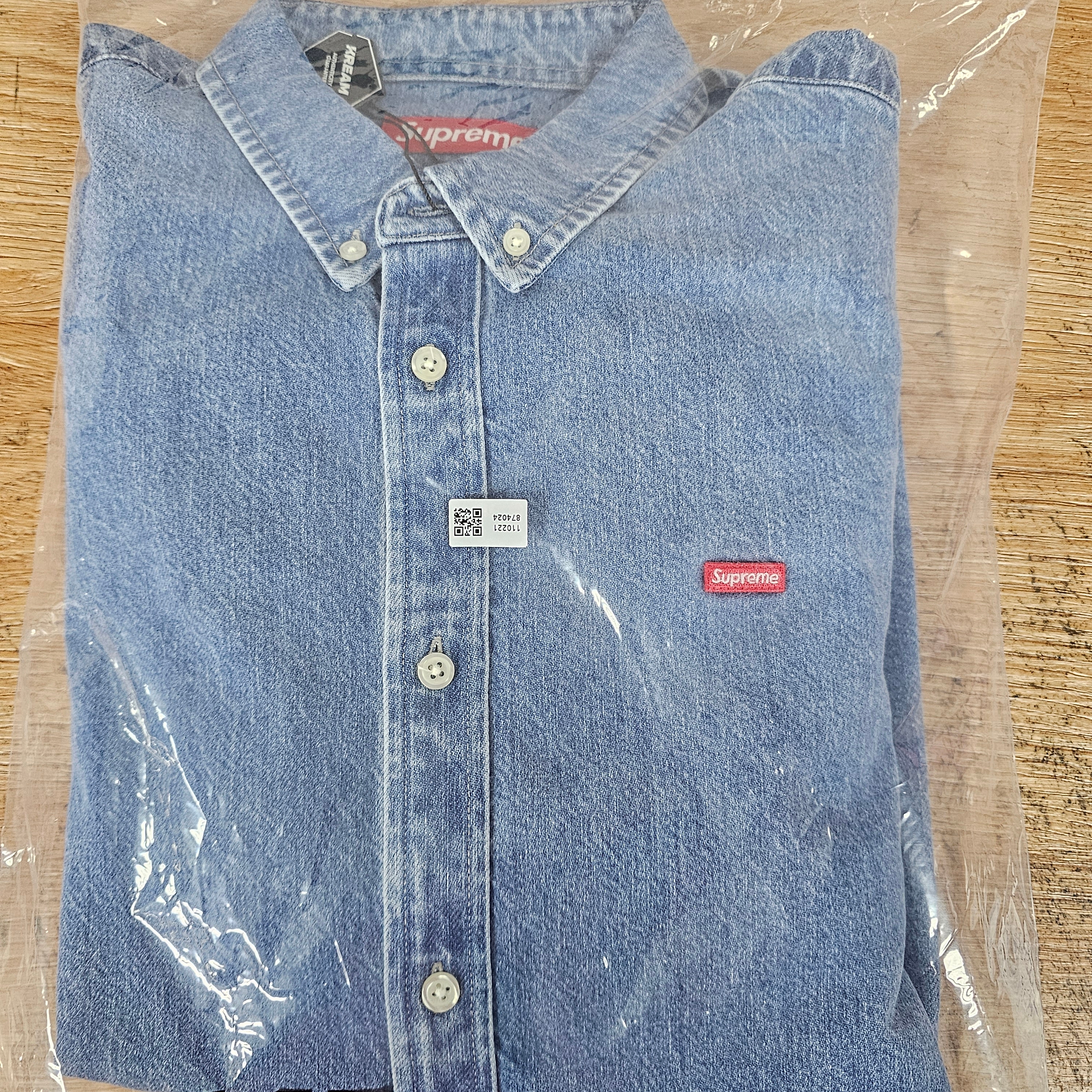 Supreme Small Box Denim Shirt Washed Indigo - 25SS 착용 스타일