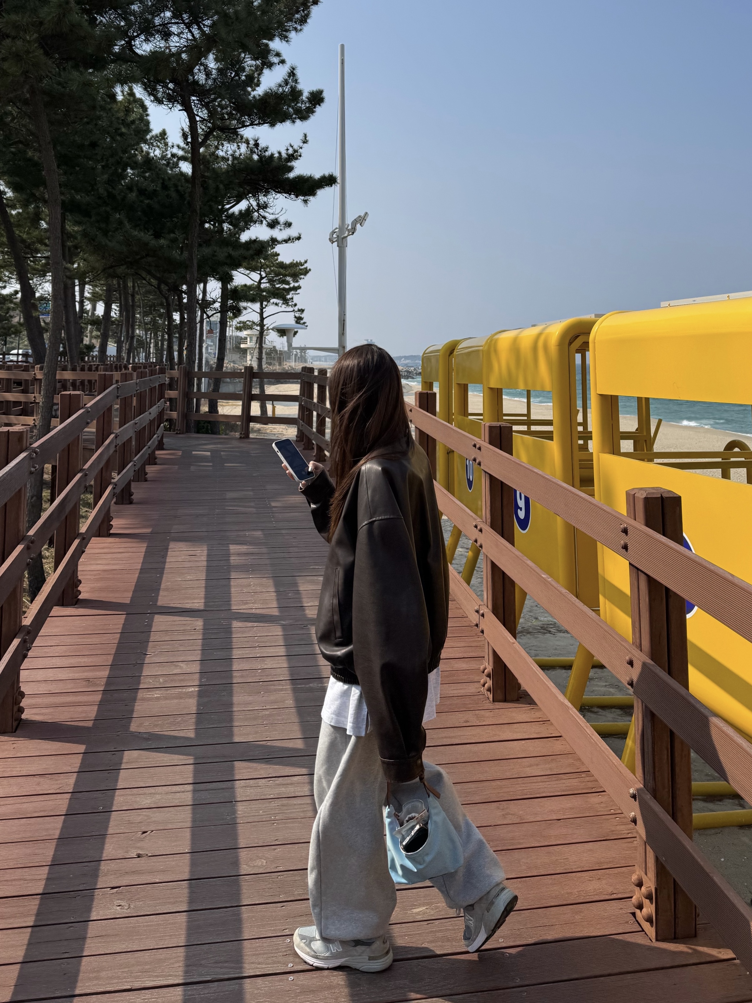 (W) 뉴발란스 993 메이드 인 USA 그레이 - B 스탠다드, (W) 뉴발란스 993 메이드 인 USA 그레이 - D 와이드 착용 스타일 - 3