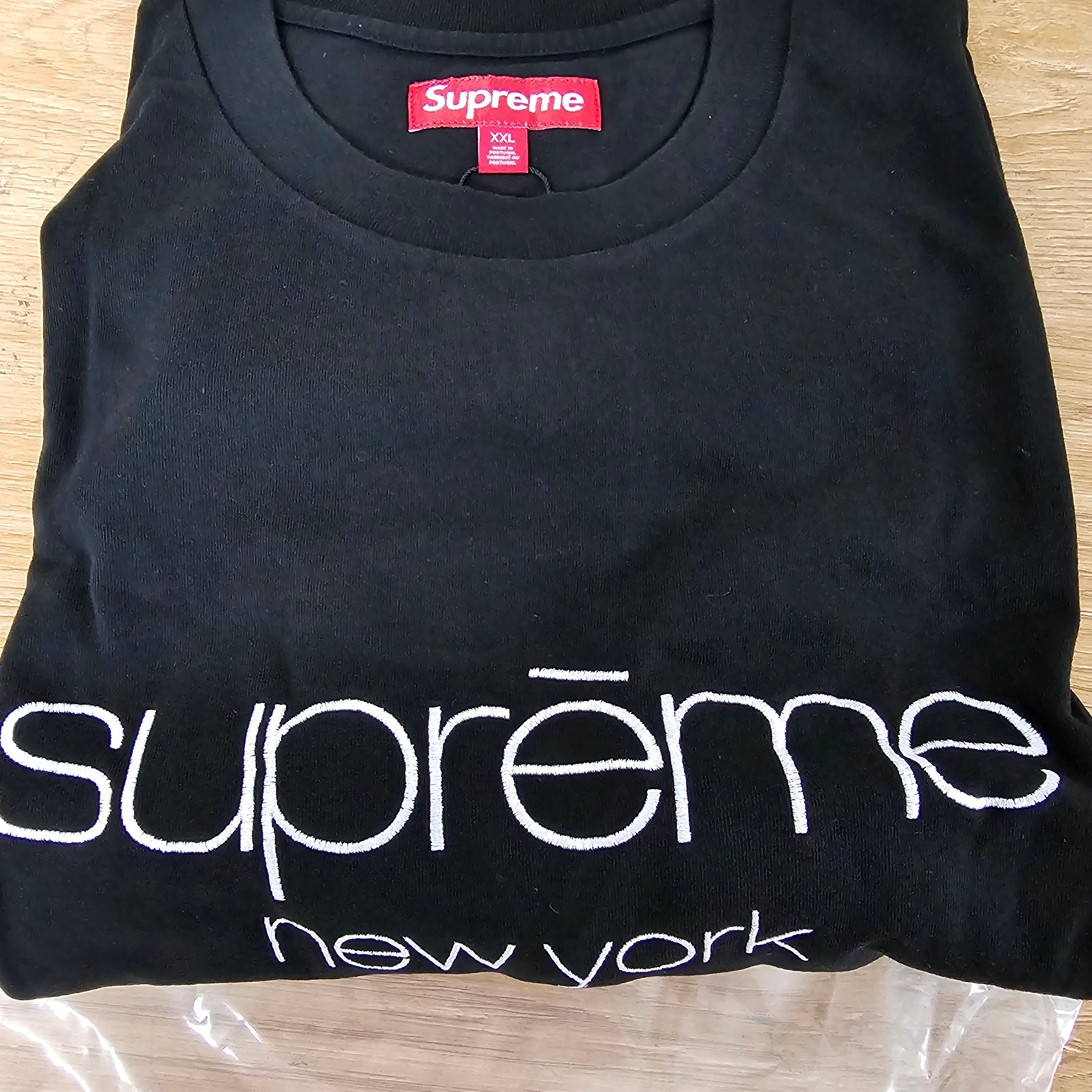 Supreme Classic Logo S/S Top Black - 23FW 착용 스타일