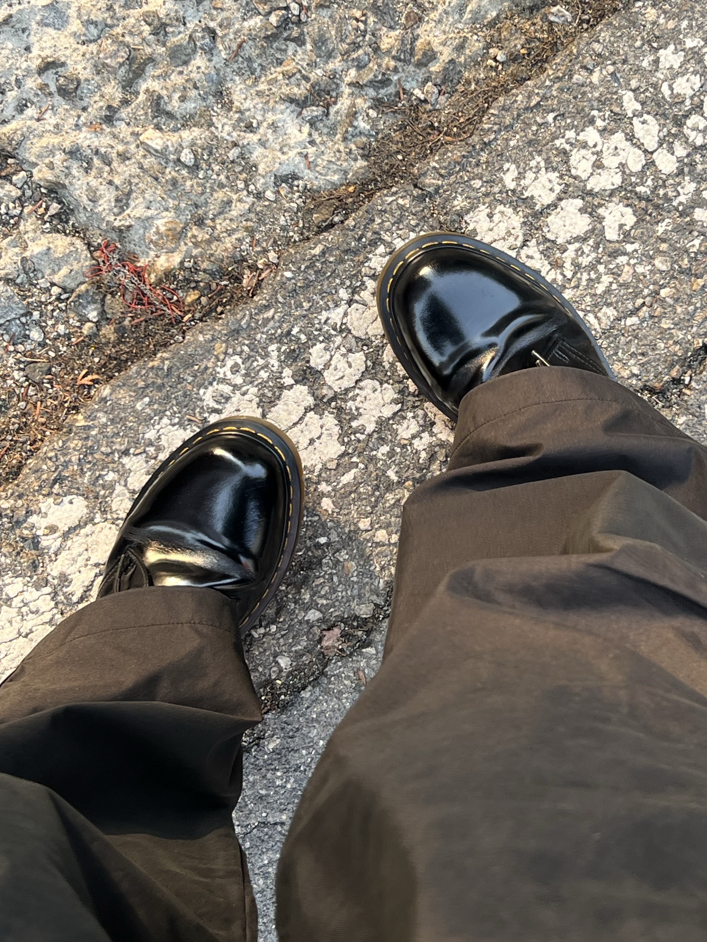 Dr. Martens 1461 Smooth Black 착용 스타일 - 1