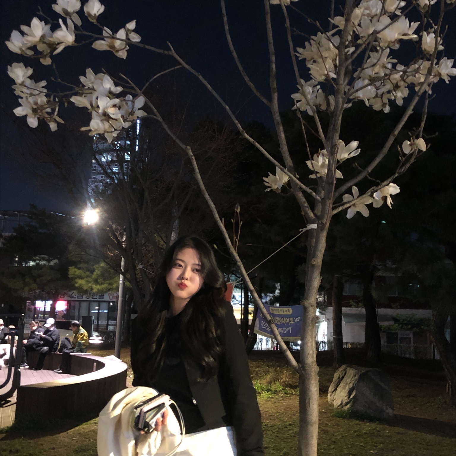 (W) Mischief Uniform Zip Up Jacket Black, [예약 배송][KREAM 단독] Safarispot Women 1/2 Basic Safari LS T-Shirt Black 착용 스타일 - 3