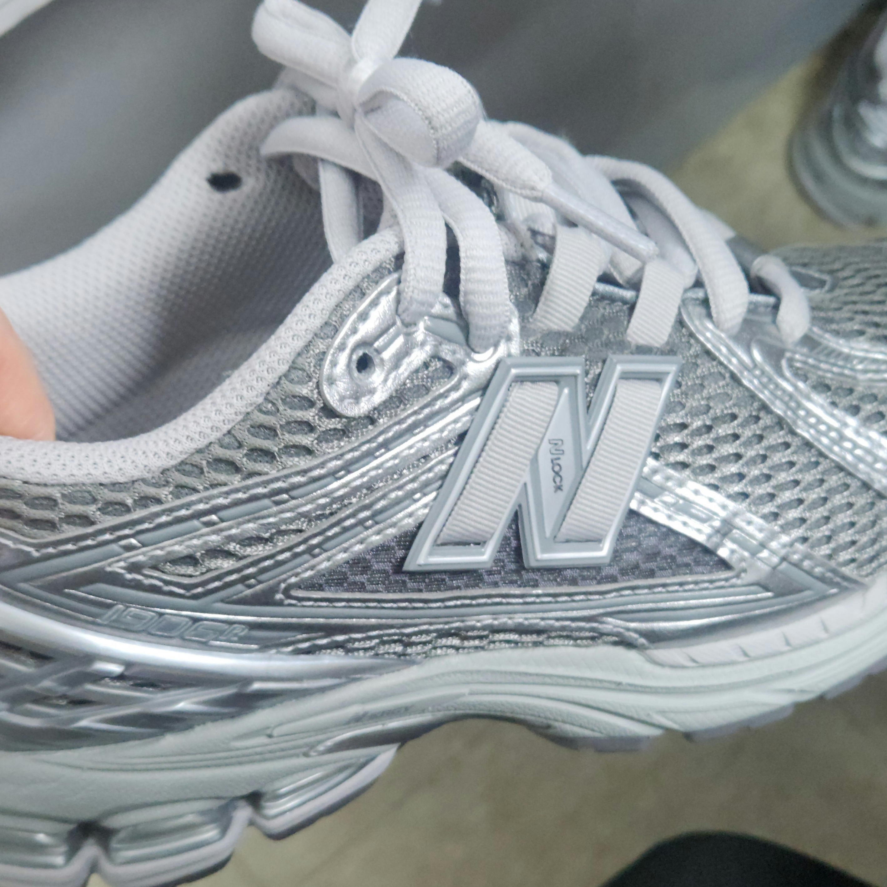 New Balance 1906R Harbor Grey Silver Metalic 착용 스타일