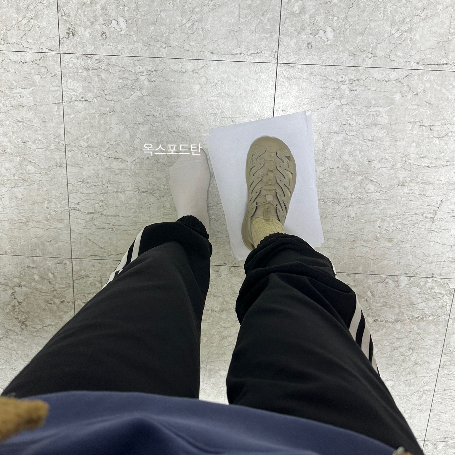 Hoka Hopara Oxford Tan 착용 스타일