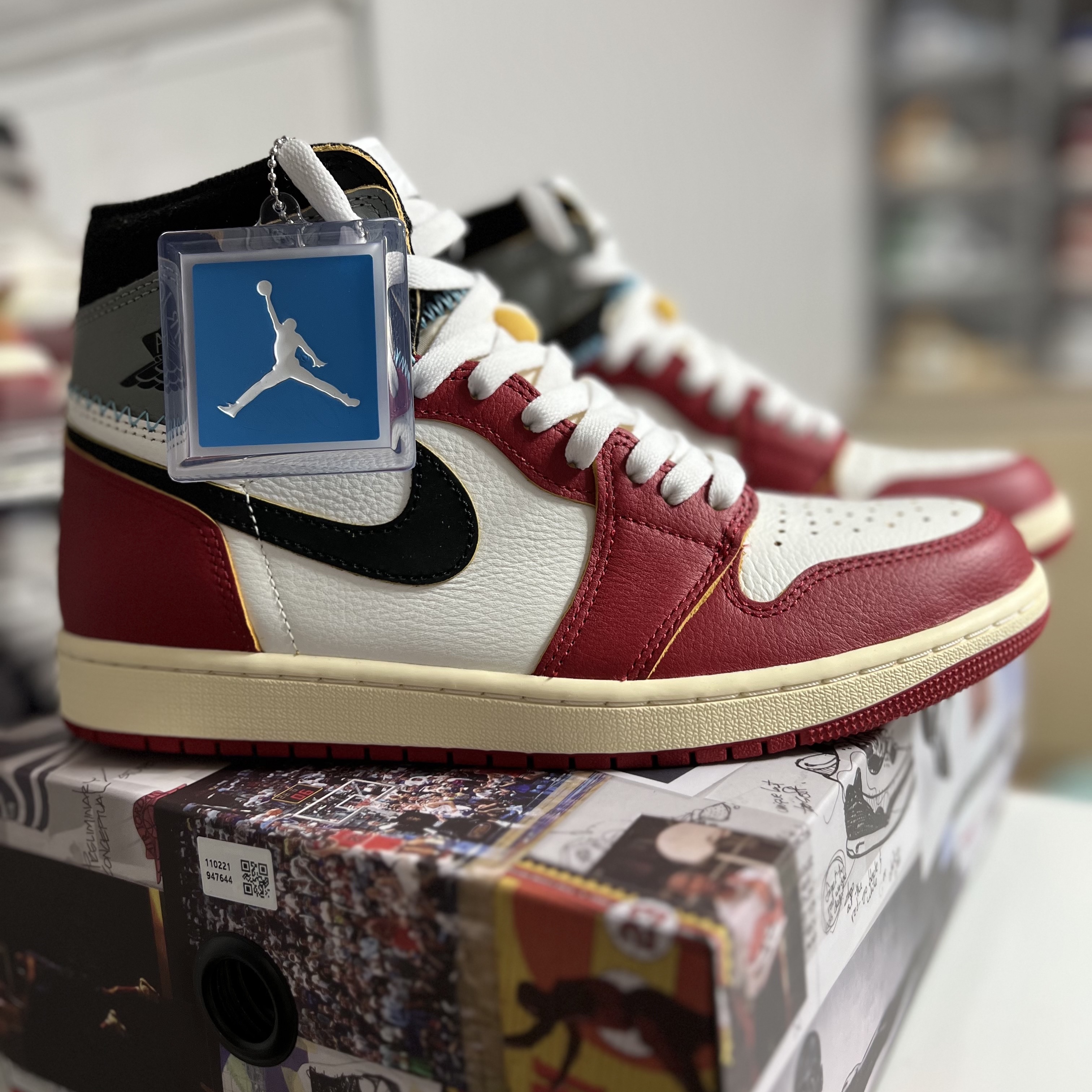 Jordan 1 x Union Retro High OG Chicago Shadow 착용 스타일 - 3