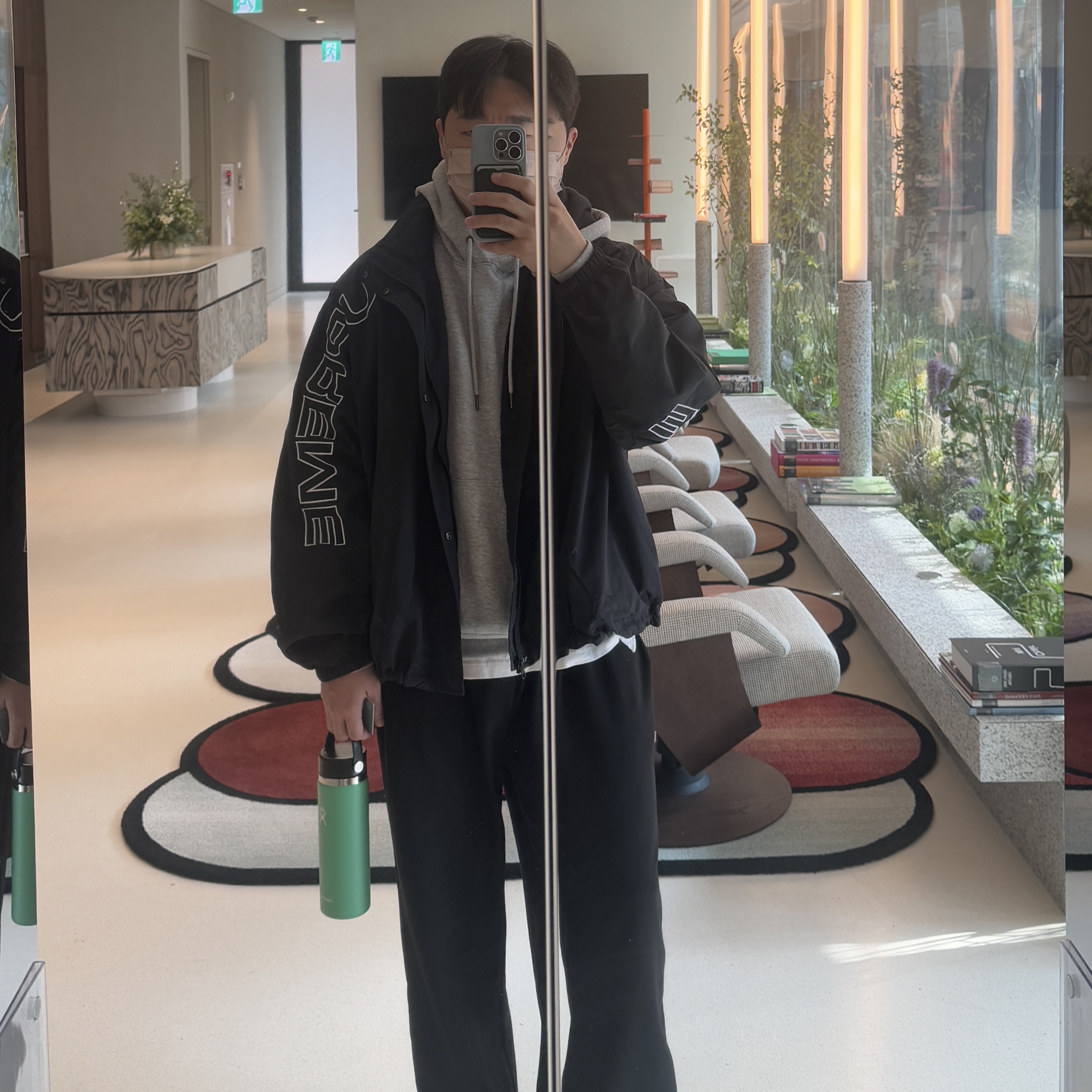 Supreme Spellout Embroidered Track Jacket Black - 24FW 착용 스타일
