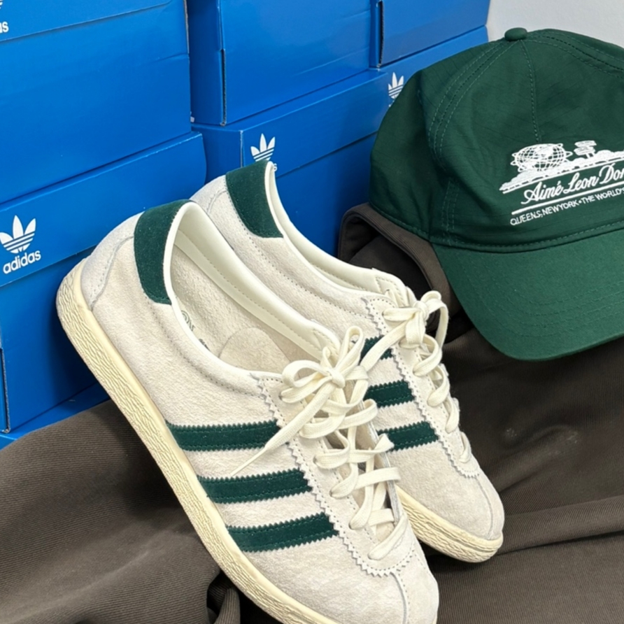 Adidas Tobacco Off White Collegiate Green, Aime Leon Dore Unisphere Hat Botanical Green 착용 스타일