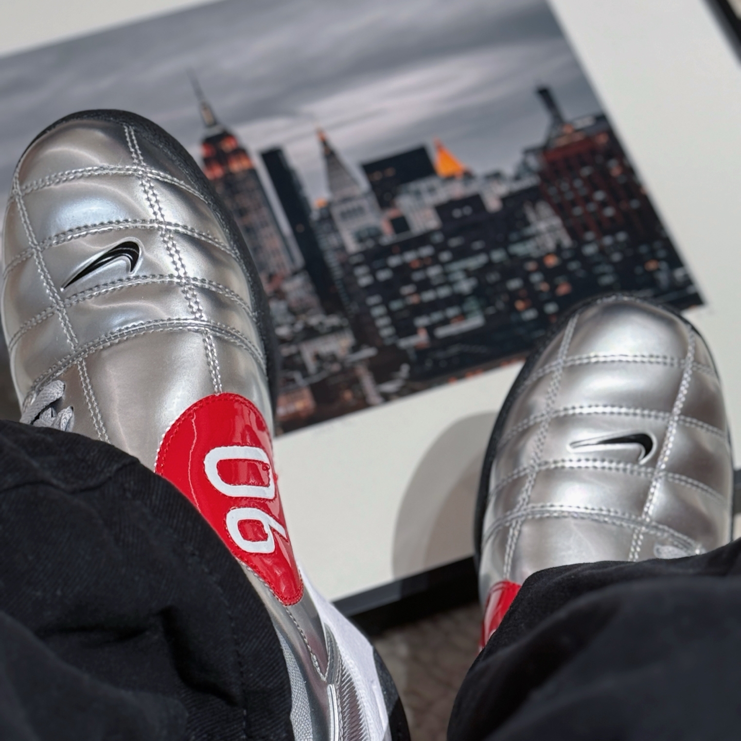 Nike Total 90 III SP Metallic Silver and Black 착용 스타일