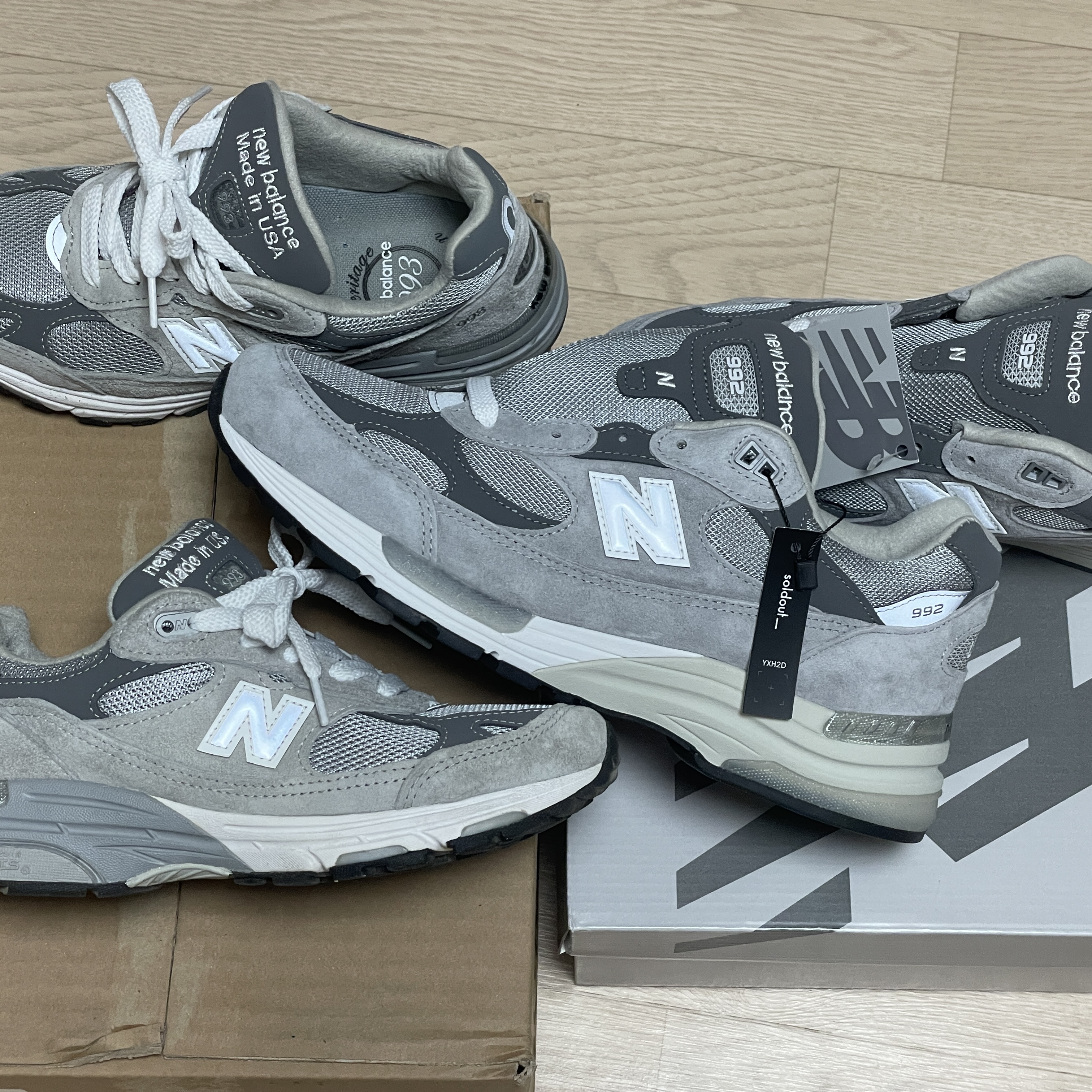 New Balance 992 Made in USA Core Grey Silver Metallic, New Balance 993 Made in USA Grey - D Standard 착용 스타일 - 5