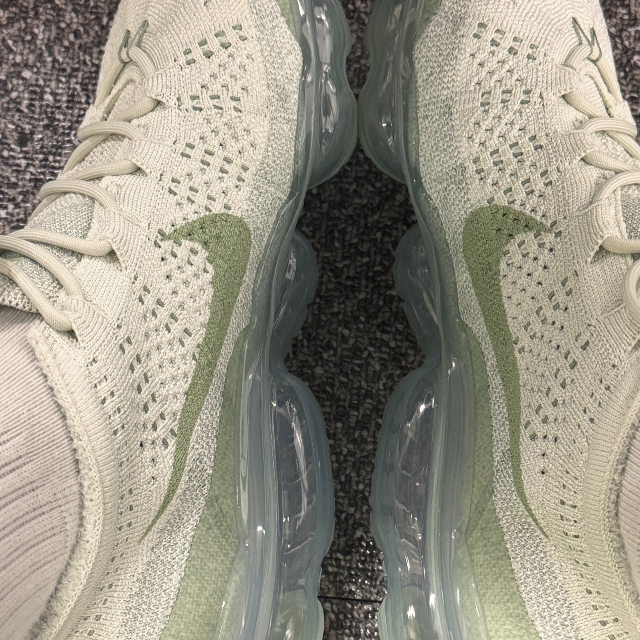 Nike Air Vapormax 2023 Flyknit Honeydew Sea Glass 착용 스타일