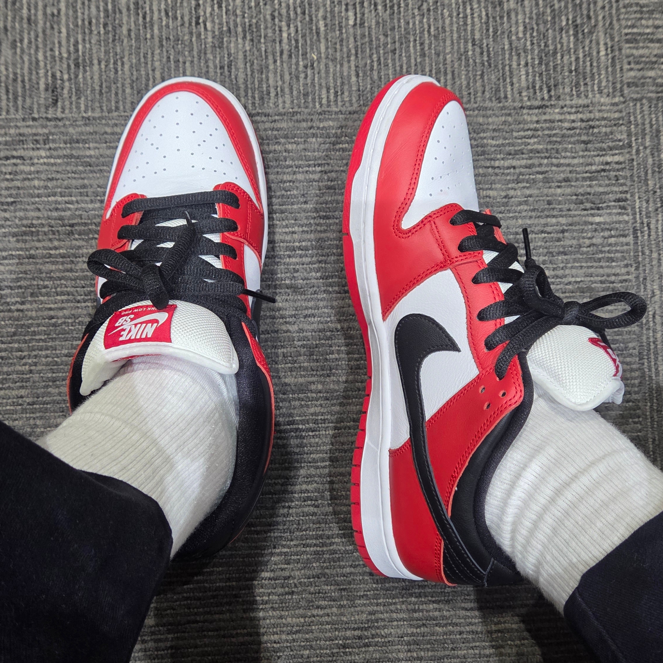 Nike SB Dunk Low Pro Chicago 착용 스타일