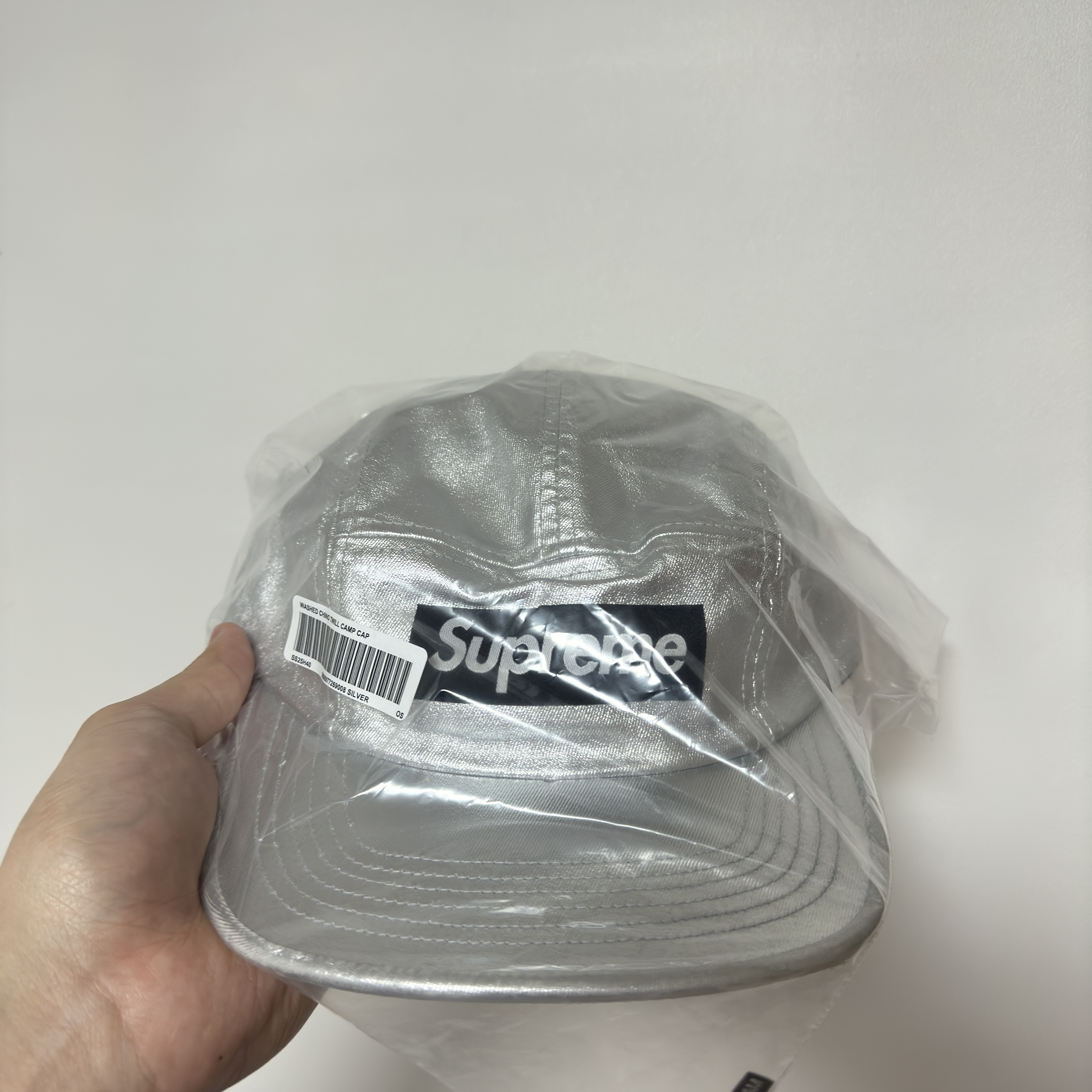 Supreme Washed Chino Twill Camp Cap Silver - 25SS 착용 스타일
