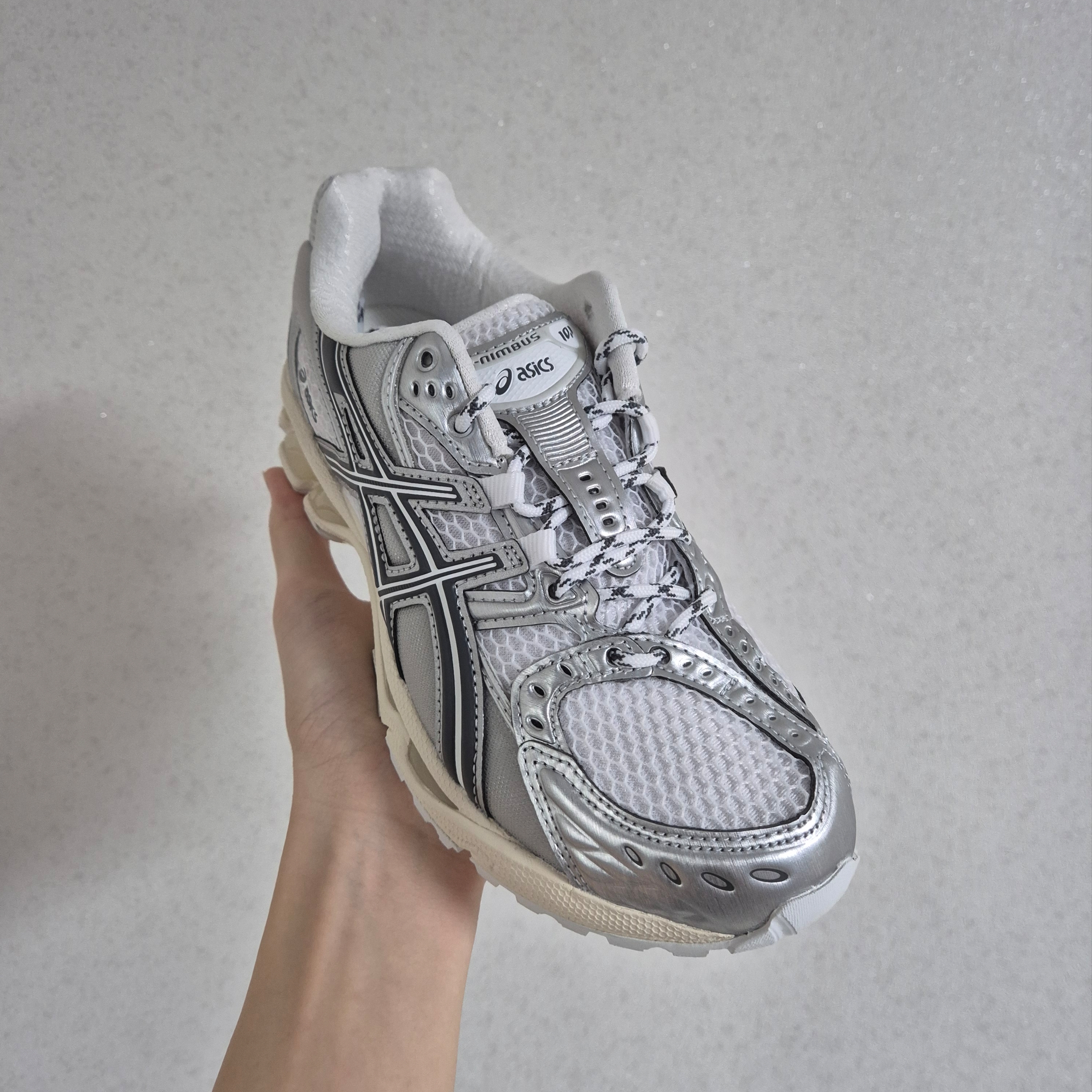 Asics Gel-Nimbus 10.1 White Glacier Grey - Korea Exclusive 착용 스타일 - 1