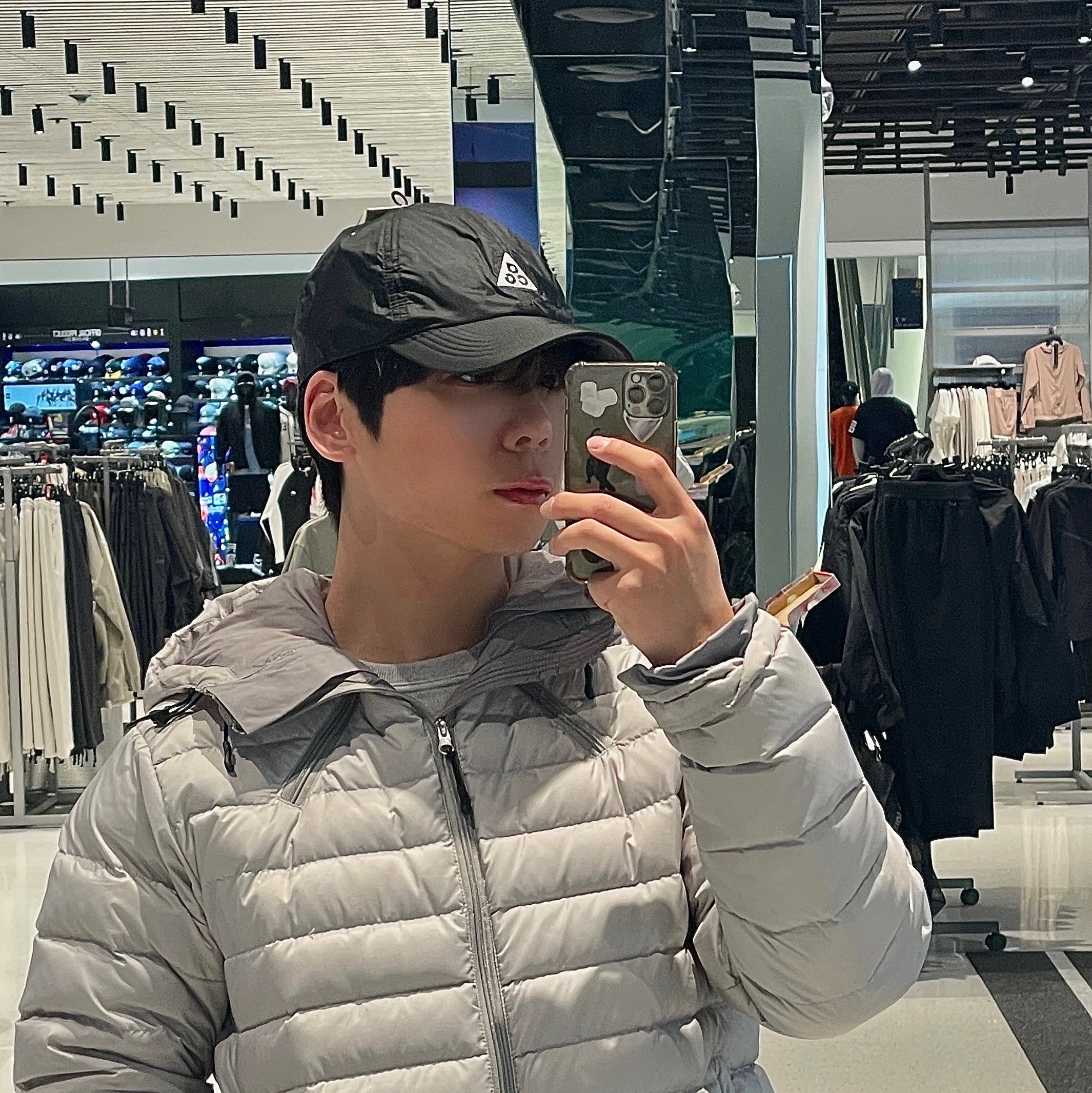 Nike ACG Trail Cap Black 착용 스타일